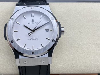 Hublot Classic Fusion White
