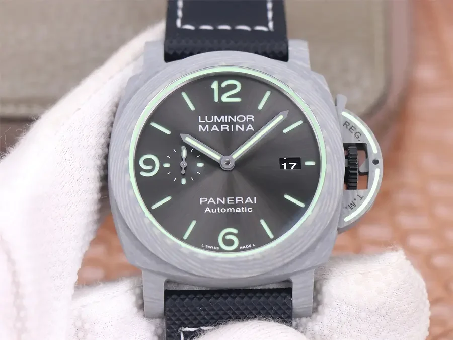 Panerai Luminor PAM 1118 1:1 Superclone 1 4d39d6_3ac01bffe4f3416989018bc40bdd4947mv2-1.webp