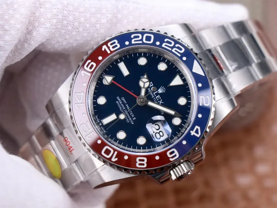 Rolex GMT-Master II 116719BLRO-1:1 Superclone