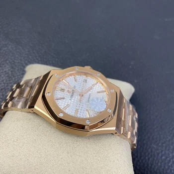 Audemars Piguet 76 4d39d6 b015a4b987b640a8b85abdd5983008a5mv2 1