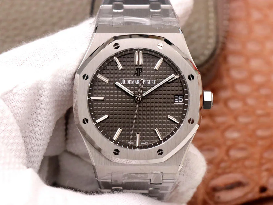 Audemars Piguet Royal Oak 15500 1:1 Superclone 1 4d39d6_d370856d05e94931800434f19db60ea2mv2-1.webp