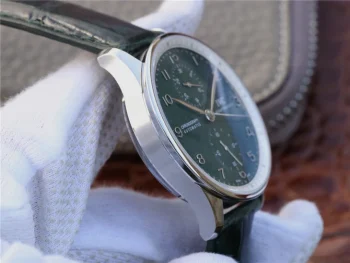 IWC 84 4d39d6 e4186a93a4a44d9c9f9730e085a66a4bmv2 1