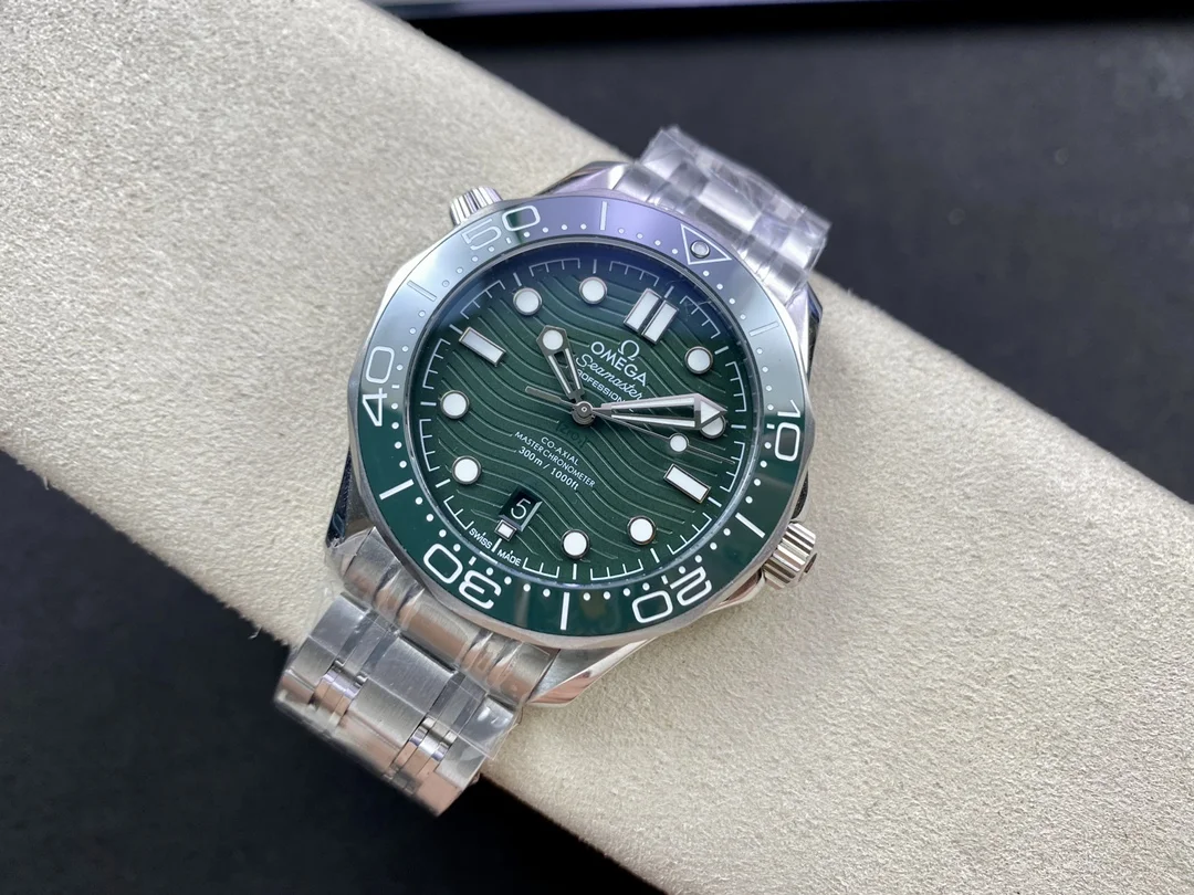 OMEGA Seamaster Diver 300M 42mm Green Dial