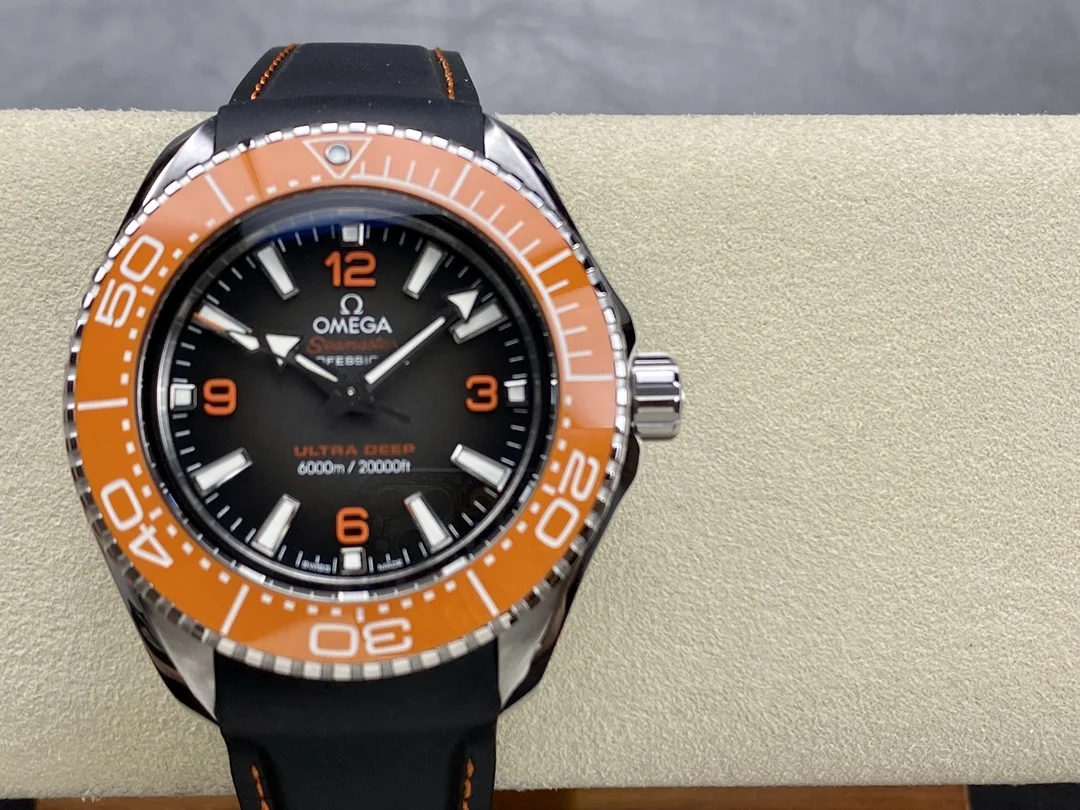 Omega Planet Ocean 6000M CO?AXIAL MASTER 45.5 MM Ultra Deep 215.32.4 1 4d39d6_eec70c69eaf9488aa5c6dc54b54a3677mv2-1.webp