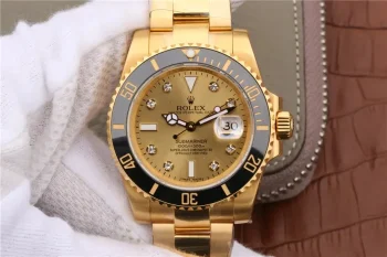 Rolex Submariner 18K yellow-gold