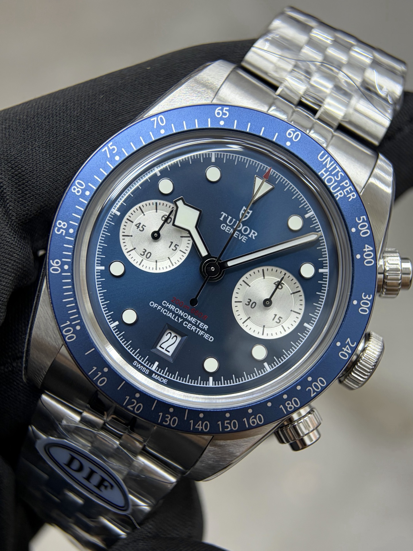 4751-be27062d49a9b88aee7461d383bf5a25a954d974f87462902e6f3e01366fe8e5 Tudor Black Bay Chrono watch – 41mm steel case, Steel bracelet – m79360b-0002 1:1 Superclone