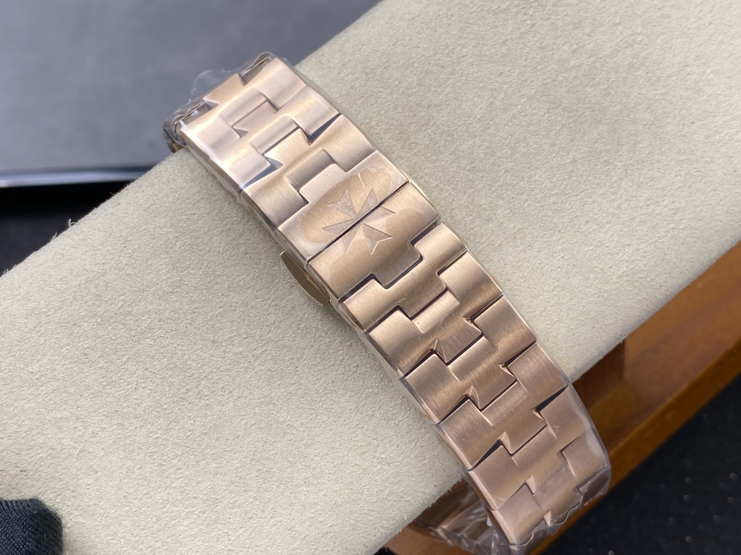 2660-61f590e0040e4fb0159a9dcbf491b9f78c1b7ab8cf7d56507c62d594c065361b Vacheron Constantin Overseas Stainless steel Blue 42.5X13.5 mm Tourbillon Configuration 1DD77B 1:1 Superclone