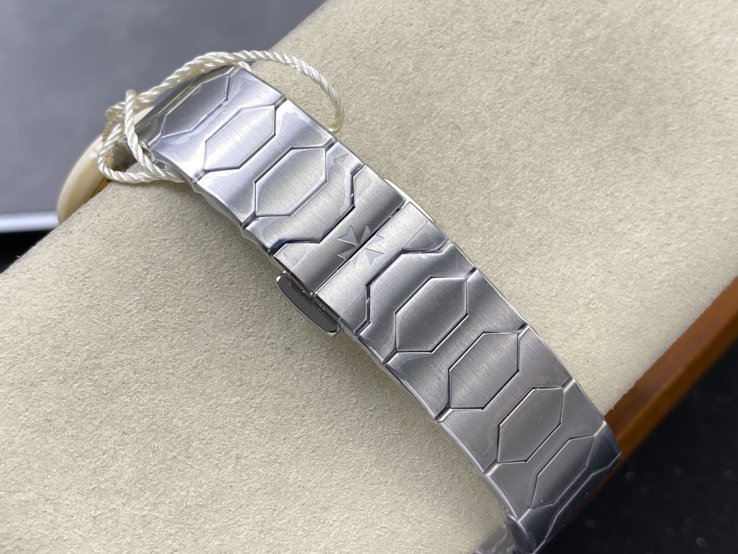 10018-bb97ac75ecfed7519e48f85de41614338b22d023da50ae41409b2f0d10669614 Vacheron Constantin Historiques PPF Factory Configuration 58113A 1:1 Superclone
