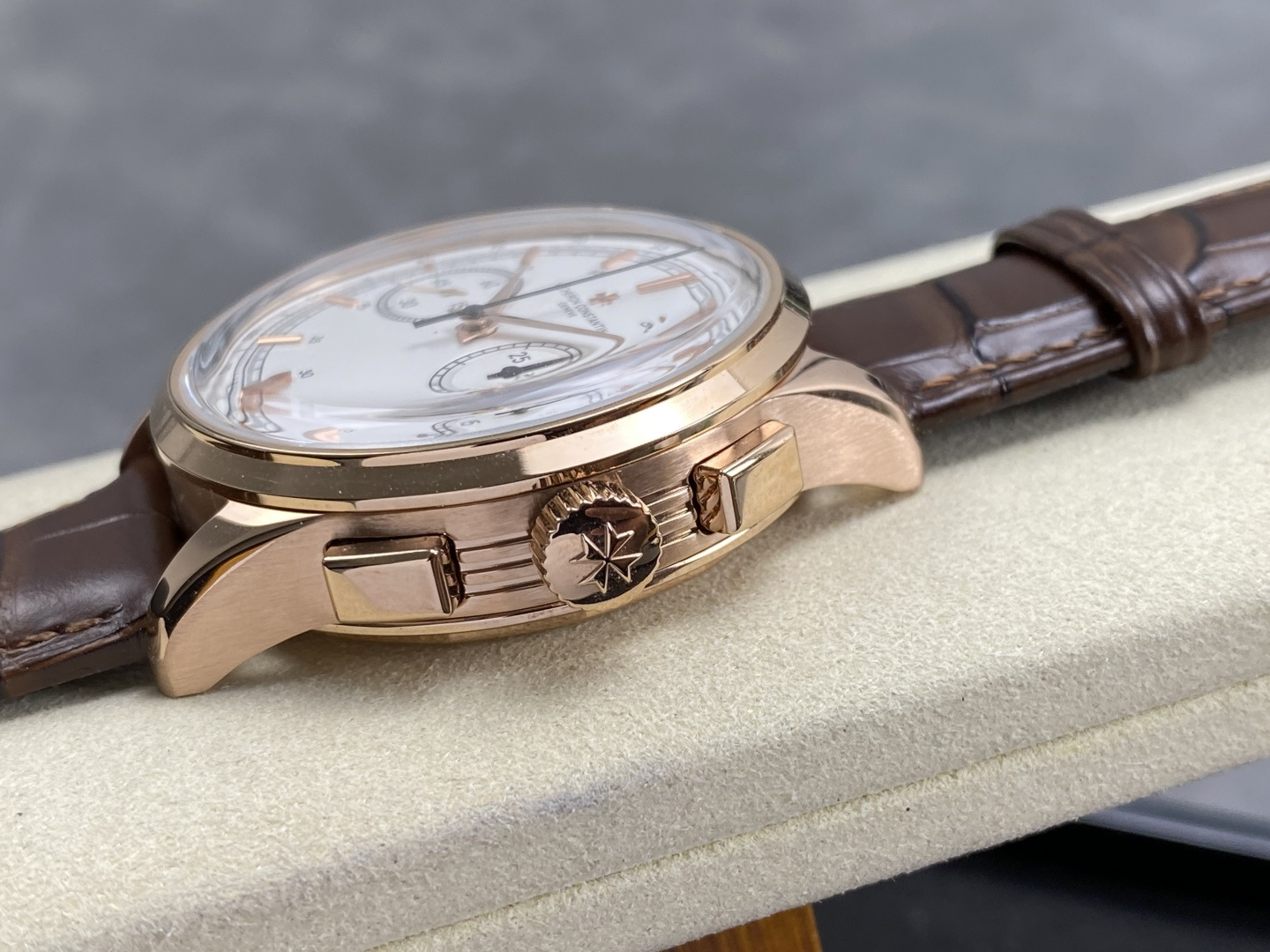 Vacheron Constantin Traditionnelle Chronograph 1:1 Superclone — 7C421A