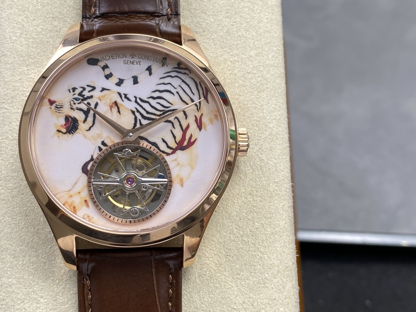 6104-8b2377a46996a7bac1181eecf8319ca1aeae29768ad330b3d37d1d73acfcd172 Vacheron Constantin Overseas 42 mm Tourbillon Manual-wind ANT Factory Configuration A9DECF 1:1 Superclone