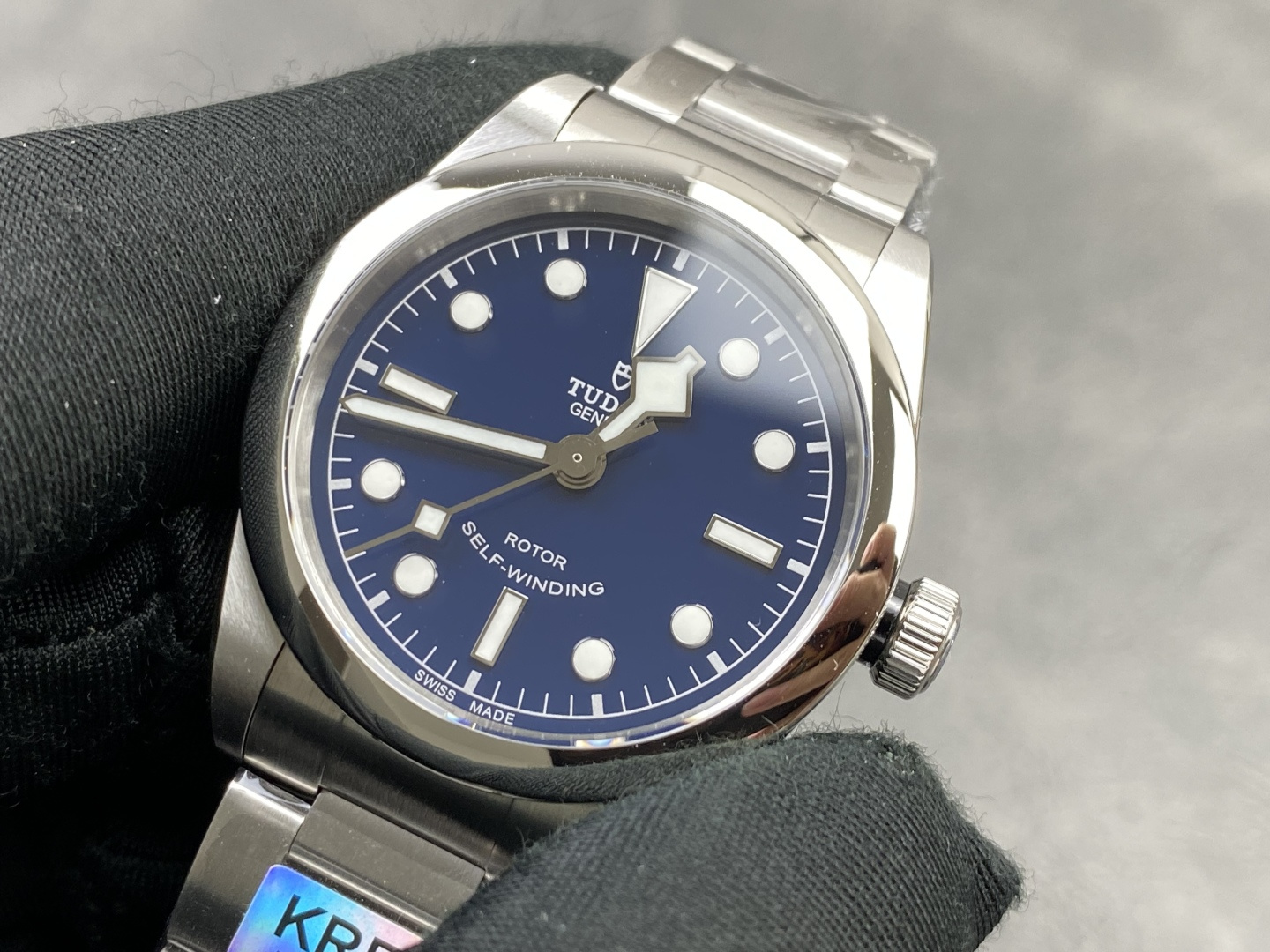 15004-d79ae0a8fbd2cb0431f6869d02e5c37e3a41724a3d923e416667bfcd2e4967e5 Tudor Black Bay 36 Blue Dial 1:1 Superclone — 93A013