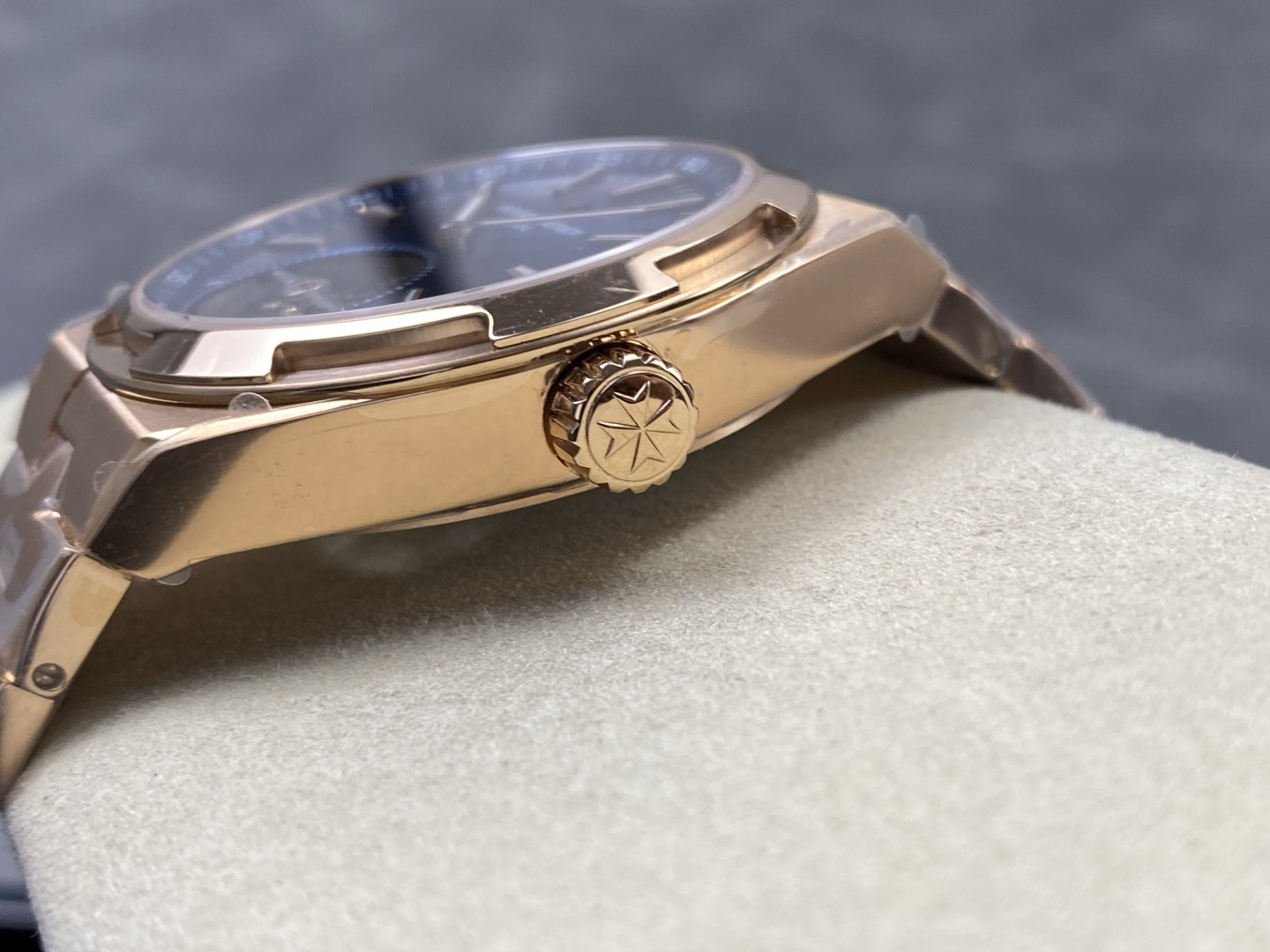 2658-f1e2a76edeb0838a249b3675231577df3b17f11ea1c954e1d0a7dfd86ab61437 Vacheron Constantin Overseas Stainless steel Blue 42.5X13.5 mm Tourbillon Configuration 1DD77B 1:1 Superclone