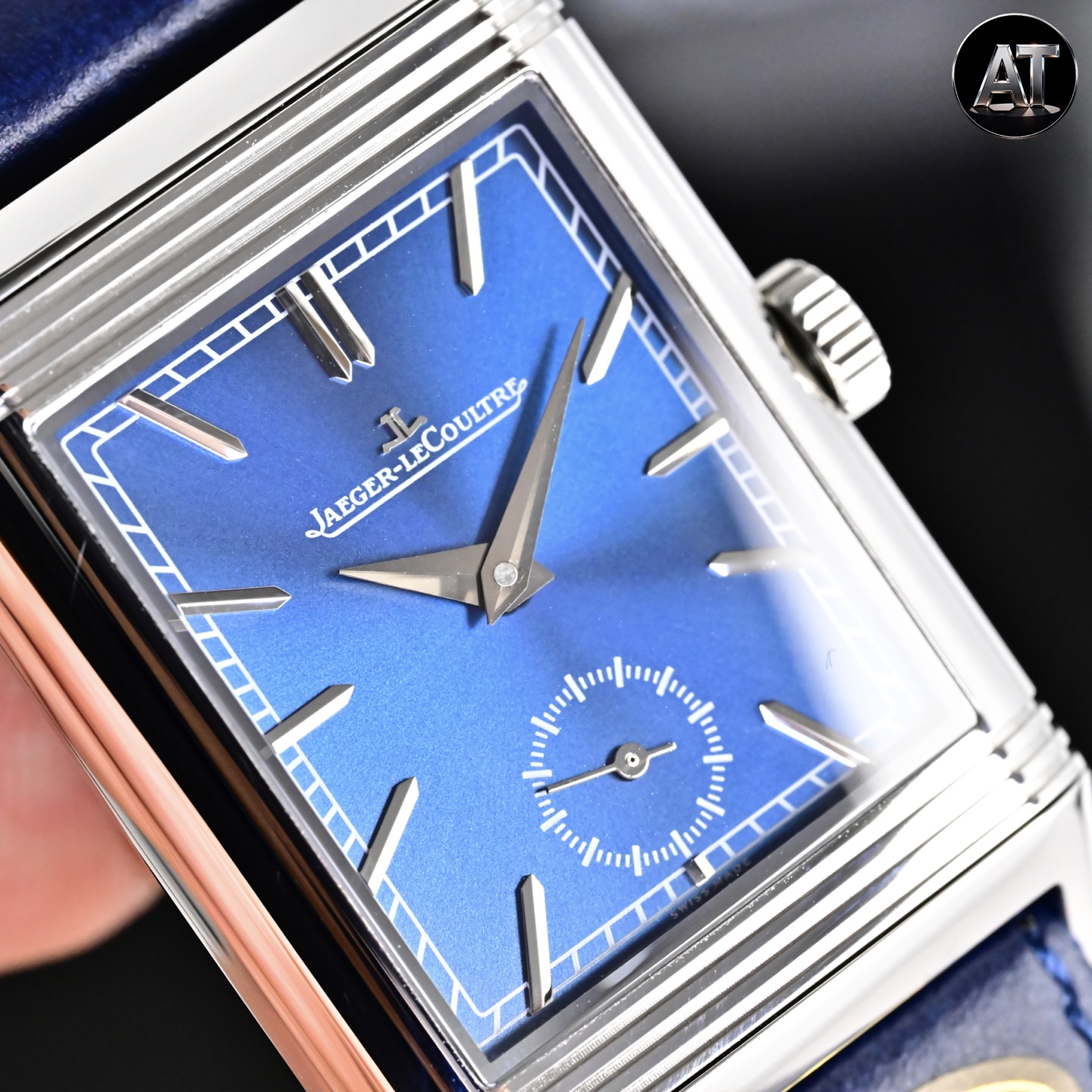 987-13fd0928cdaacfb991af33130fc28cbf6d49ccbedb961dc23527e866d153ee3a Jaeger-LeCoultre Reverso Configuration 1F2622 1:1 Superclone