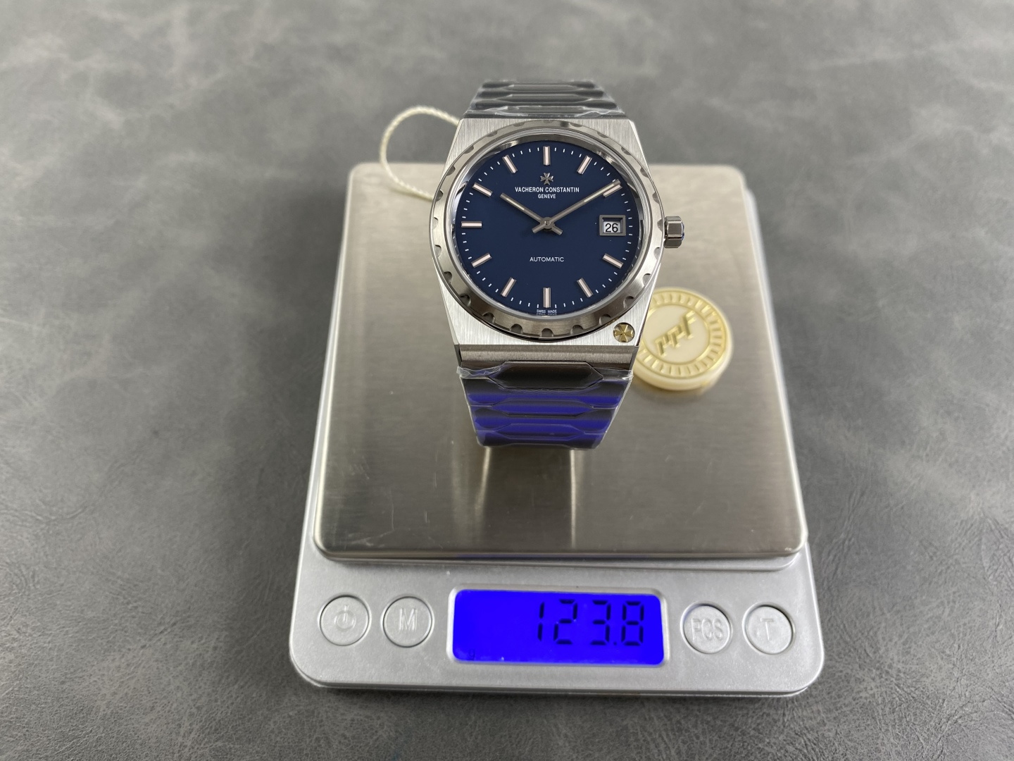 15203-2b3b7ef9b08446eba8d91195fffc13067eb2311a0b6b04fa270f0a93e12a5e84 Vacheron Constantin Overseas 37 mm PPF Factory Configuration 145939 1:1 Superclone