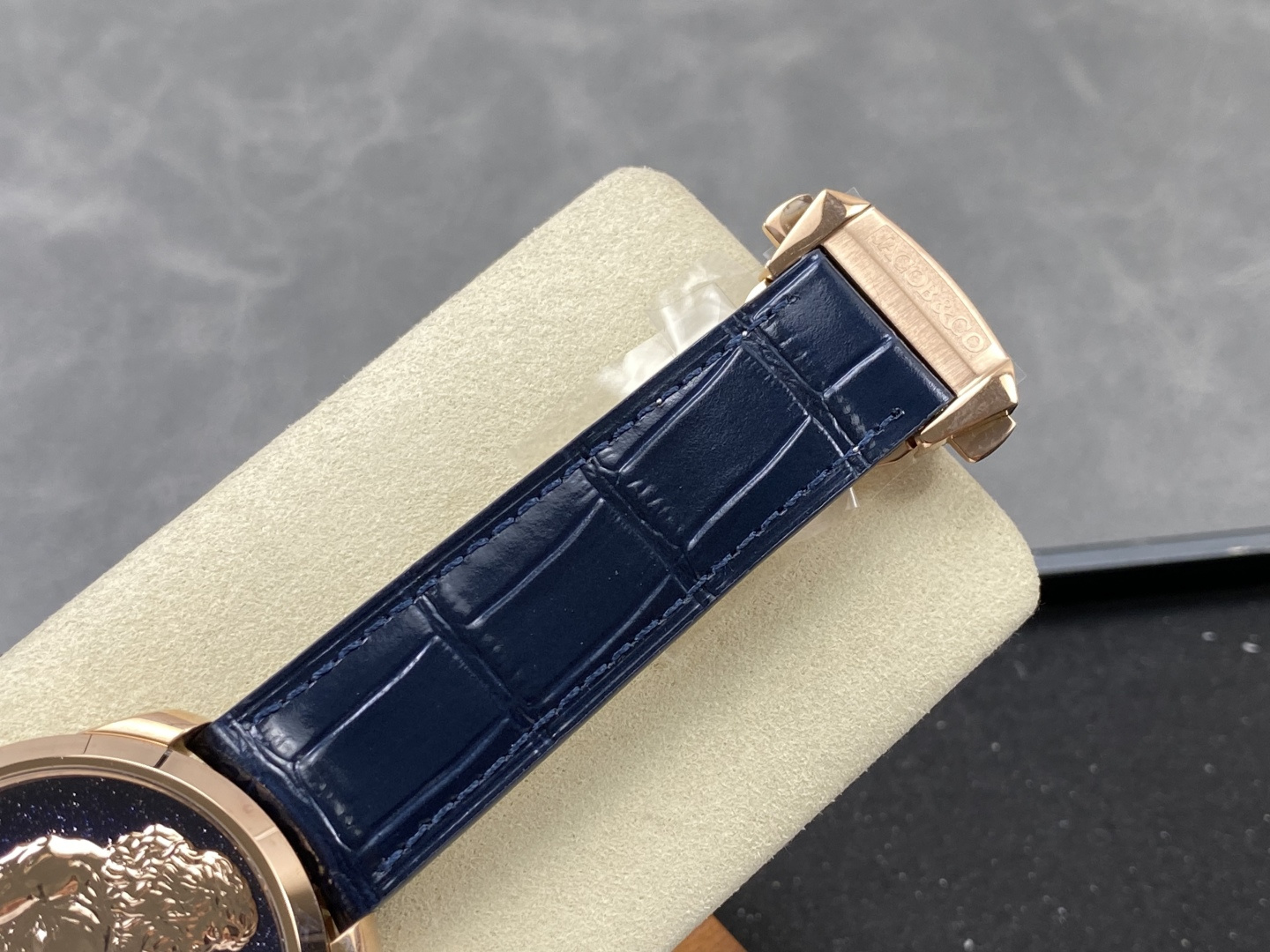 14046-8acd3d34ca696129562dc53c36b4afdf3ae617a17520af4ec0a3519e31c275ec Jacob & Co. Astronomia Leather strap Tourbillon Configuration E26ABE 1:1 Superclone