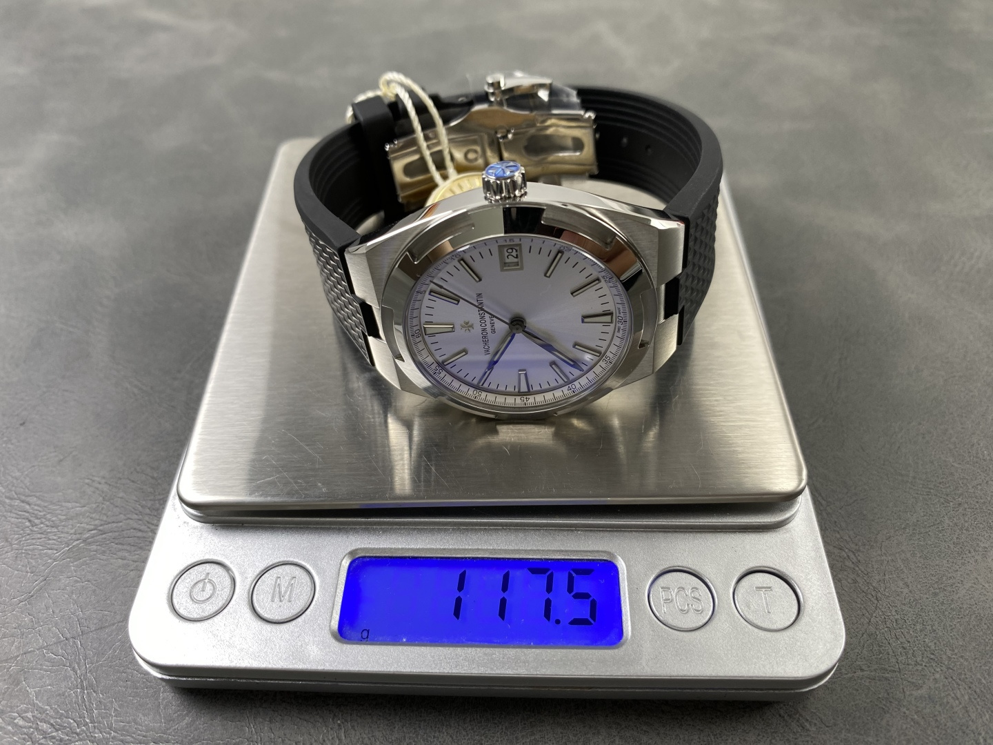 11624-263e8fad763feb605aefb728a629610f5021c3f08bd29df584071f136795718f Vacheron Constantin Overseas Stainless steel 41 mm Configuration 7E81D8 1:1 Superclone