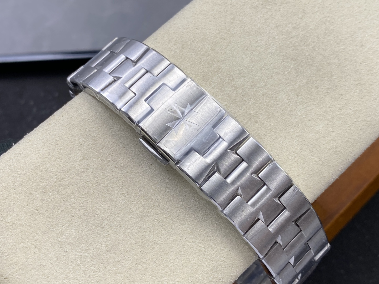14429-b53fe5cbb081c1fdc52d60021895229979b68c3e0586de68b7ea93224ab6547d Vacheron Constantin Overseas 4500V Stainless steel Rose Stainless-steel bracelet K1 Factory Configuration C02DD5 1:1 Superclone