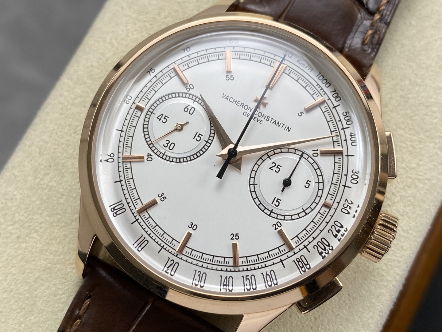 5767-eec70ab6087f8c005cb7e9b37c9cc5ca712b56c83ac3a9f239de18eb26f7d472 Vacheron Constantin Traditionnelle Chronograph 1:1 Superclone — 7C421A