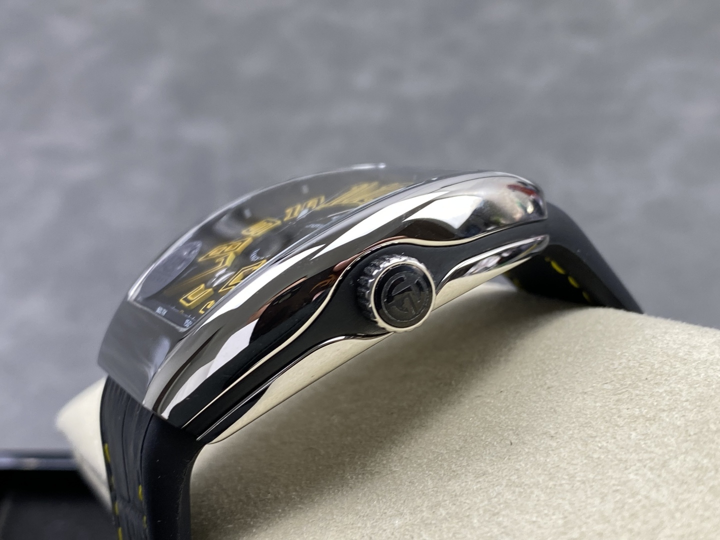 6024-9e1c946a07697ecc4216e7b122a9b123f5135af91a76f368a5cffb9ad02863a7 Franck Muller Vanguard V45 Carbon composite 45 mm ABF Factory Configuration B5097C 1:1 Superclone