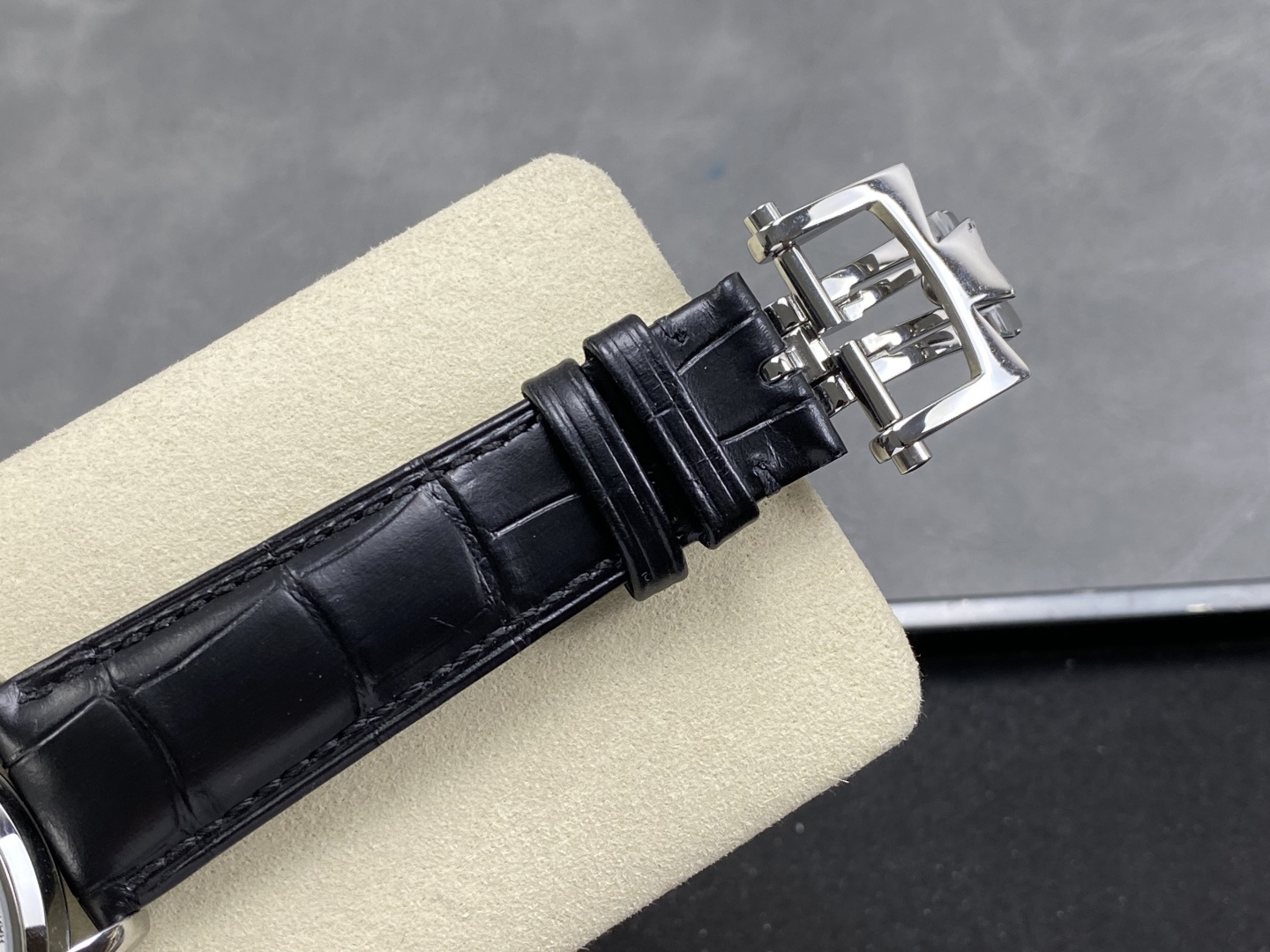 301-25b3d07fb8f4924997294940e3b80e7a9c451cf0cddb823a55b5d63cf1e0b581 Vacheron Constantin Traditionnelle Chronograph 1:1 Superclone — B6EE57