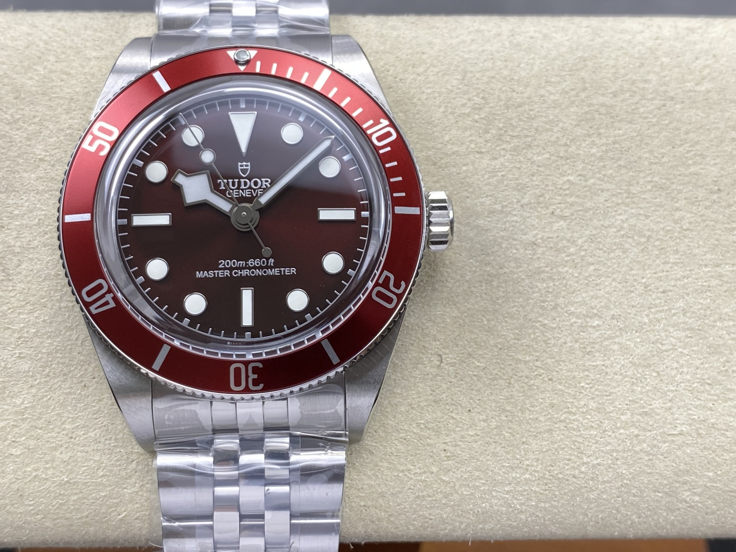 7436-95854536c1631e3337d75fc2bcf09f2cbcf35c211b5f62aa28010c5d8af0b64a Tudor Black Bay 58 Burgundy M7939A1A0RU-0001 1:1 Superclone