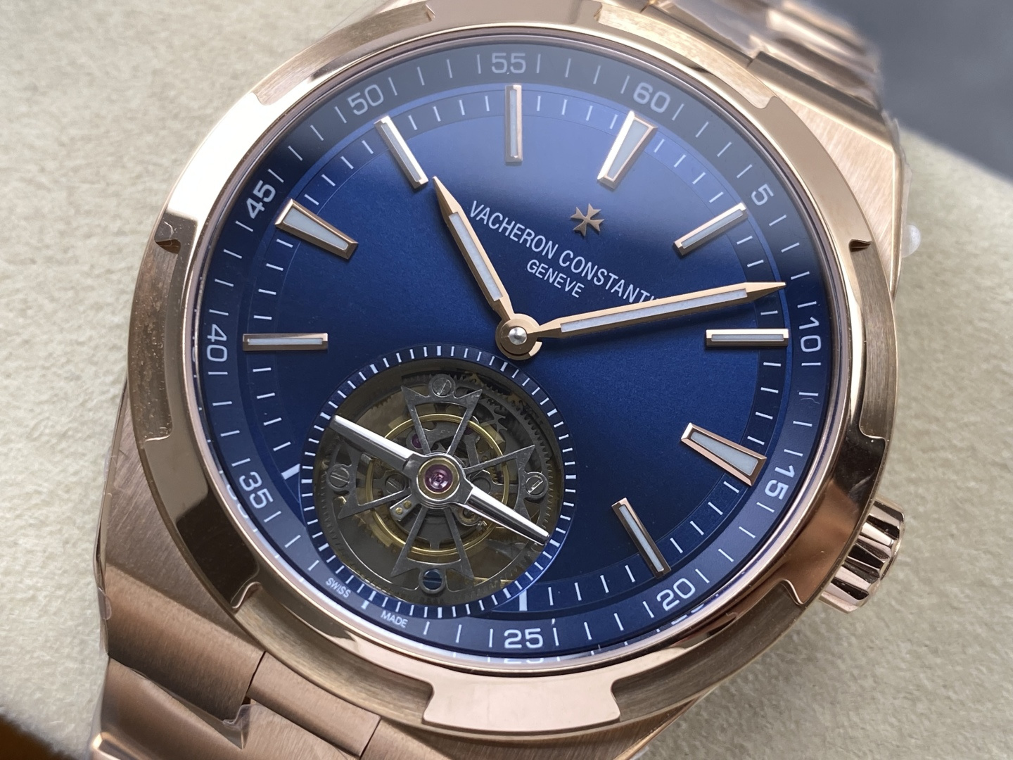 2664-e22ae7ab0c3a970331fd052029432dc6426b1fff1df7a83dfb811b6ca5796257 Vacheron Constantin Overseas Stainless steel Blue 42.5X13.5 mm Tourbillon Configuration 1DD77B 1:1 Superclone