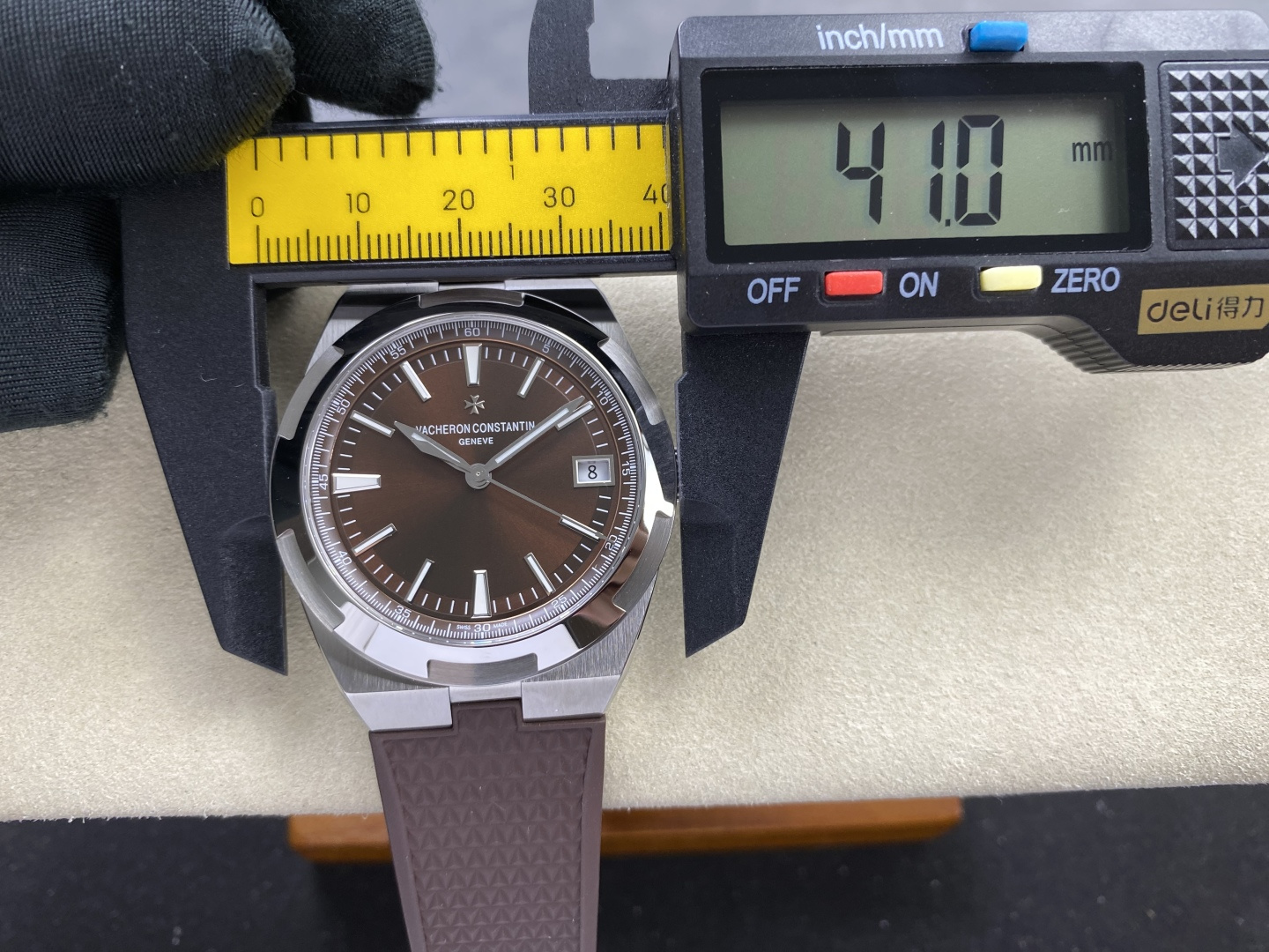 1935-772bc1997e1f22fcafb7619ba553ccf5eca9c1588fc13cf68d5b59e8b03bc451 Vacheron Constantin Overseas Stainless steel 41 mm Configuration 5375EE 1:1 Superclone