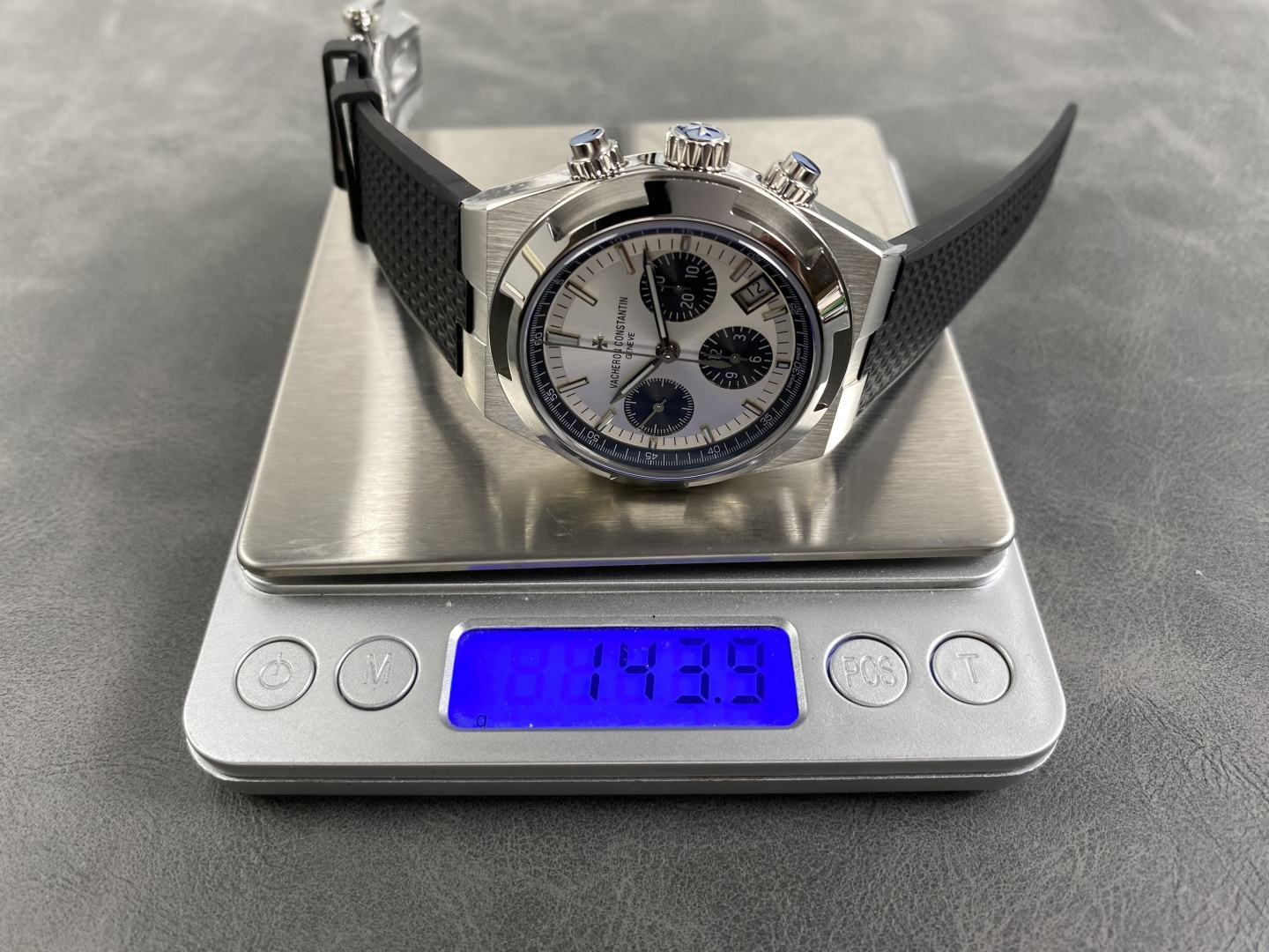 5460-dc7b7efc50e9e759a2dc10b87406c598416d8afab8df9831ca35d4d2f020b17b Vacheron Constantin Overseas 5500V Stainless steel Rubber strap TW Factory Configuration 06FDEA 1:1 Superclone