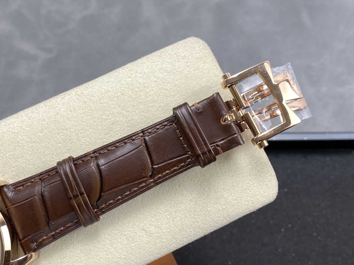 5765-21cc2137495a60b59c835fb94ede9cc433d8117678d9f61bed0fe038efdcc738 Vacheron Constantin Traditionnelle Chronograph 1:1 Superclone — 7C421A