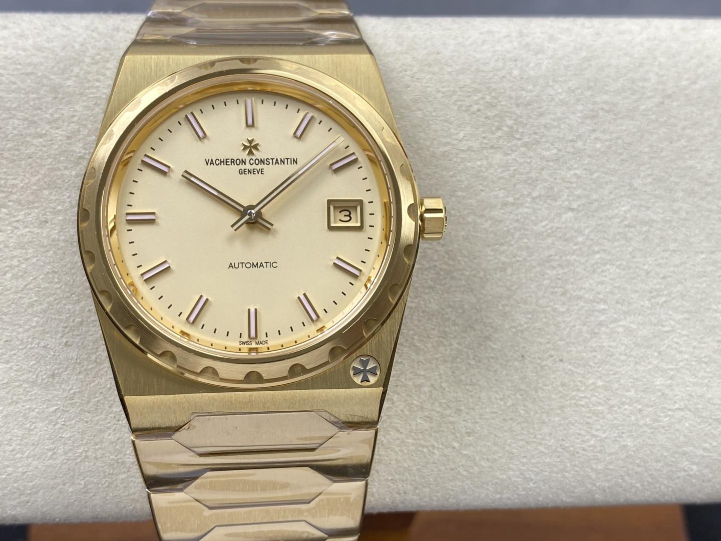 11416-6d961231cbf82d22e033560e0eb7b7b2bc22f11cebc6178152968722ddc33ed4 Vacheron Constantin Overseas 37 mm PPF Factory Configuration 8F2E12 1:1 Superclone