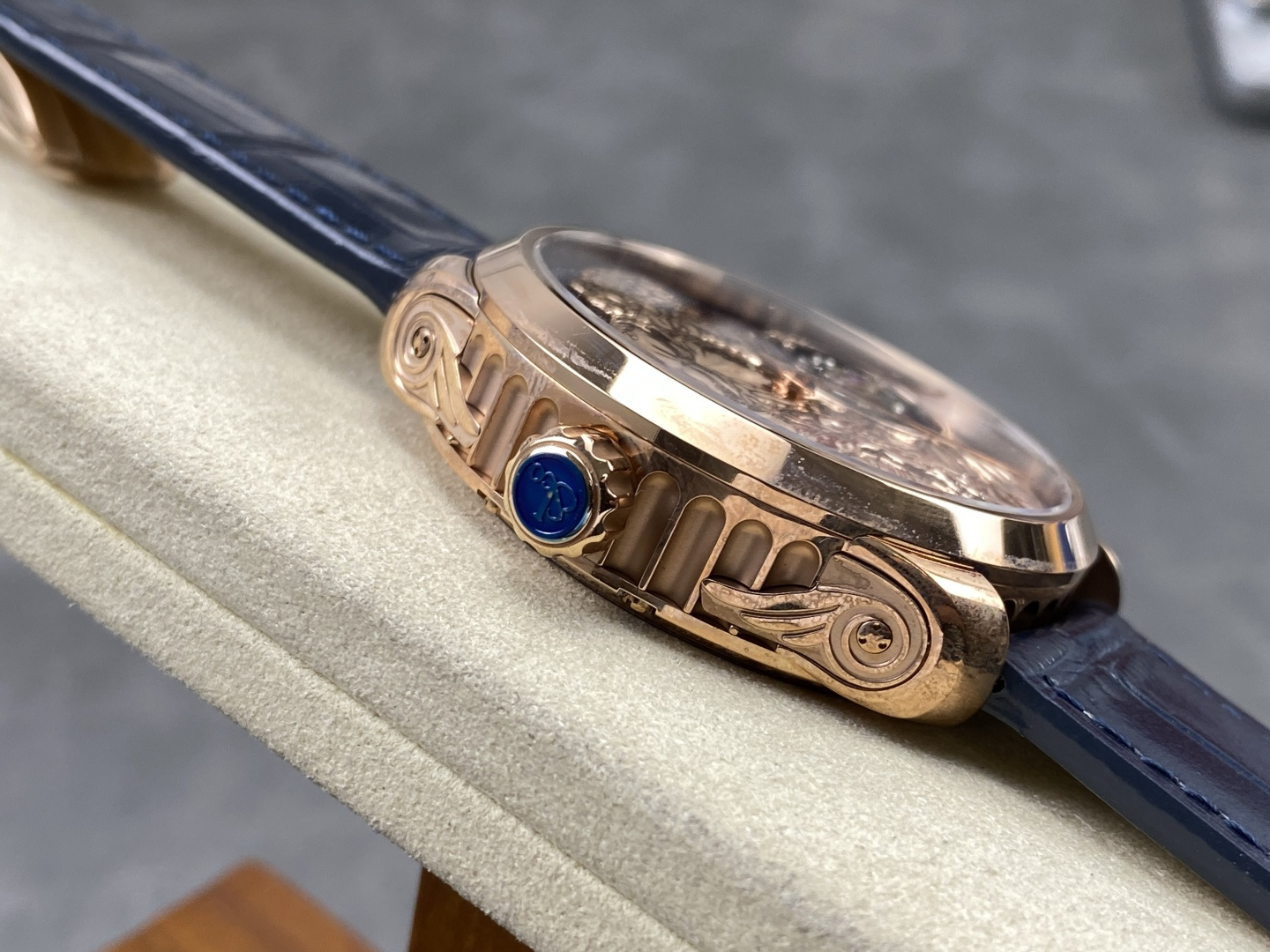 14038-80edf980698412c86236426e5524022d39af24f310ddcadf164a2a1765318165 Jacob & Co. Astronomia Leather strap Tourbillon Configuration E26ABE 1:1 Superclone