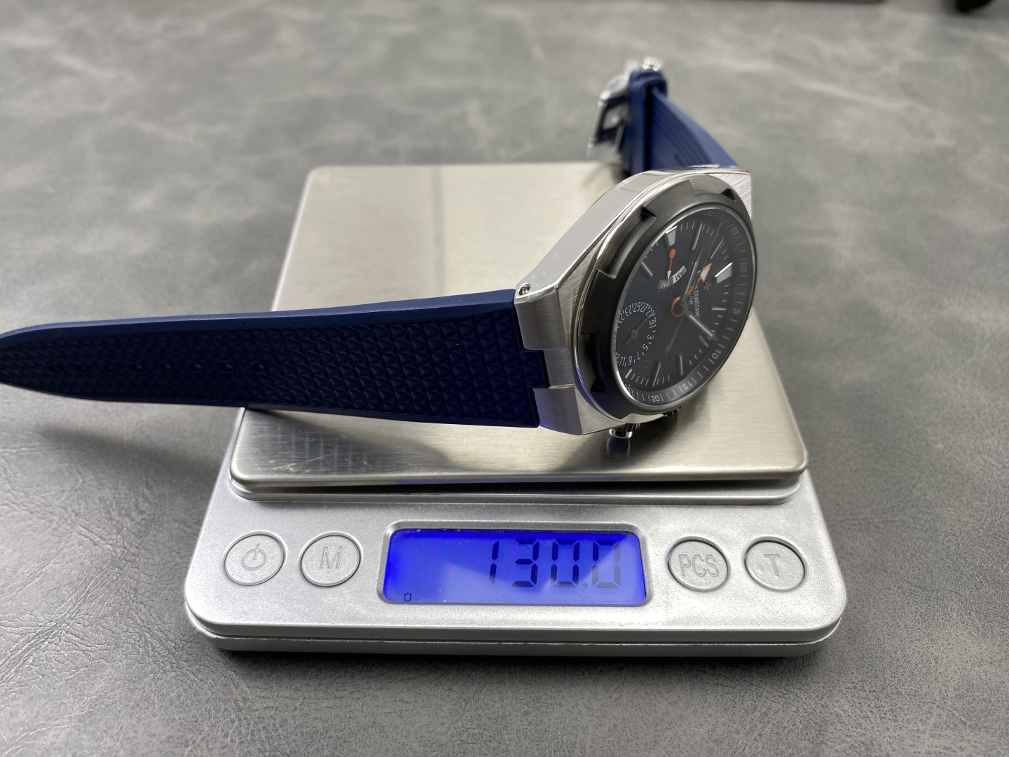 597-a49765eb5d057cf708838a310dd87b8b98d220427788ad561da0db707e61df35 Vacheron Constantin Overseas 7920V/210A-B334 Stainless steel 41 mm GMT / dual time GR Factory Configuration DBC783 1:1 Superclone