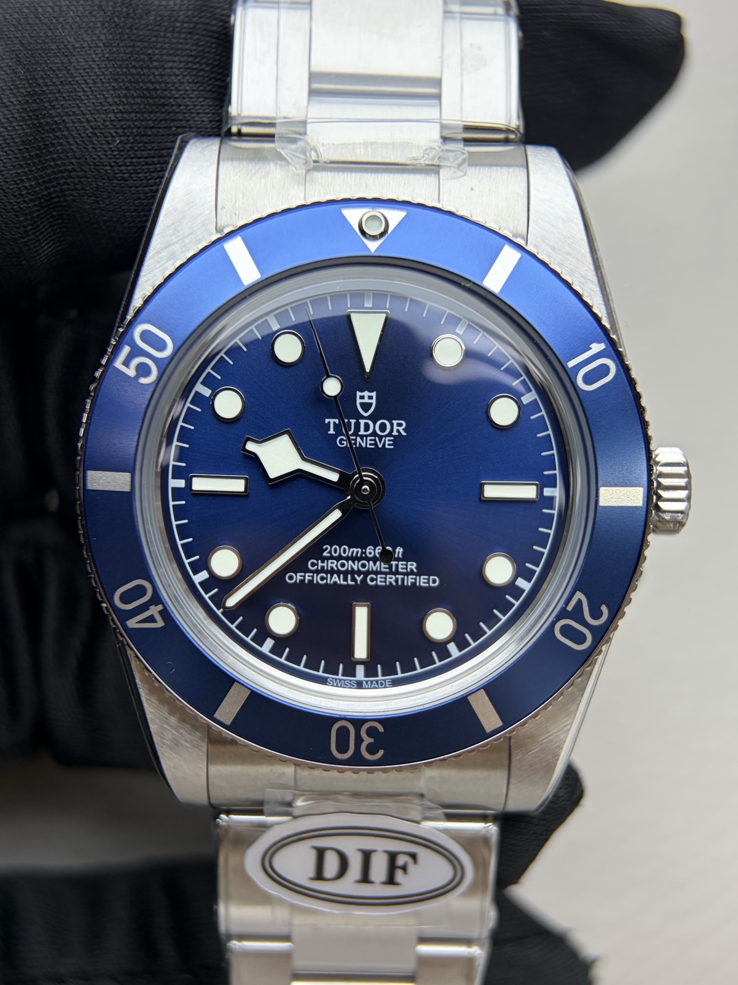 5299-e443022e2f5346b510e4947f3e2559a962dd05eeeac9532fc283c8afb2fc1c54 Tudor Black Bay Blue dial 37 mm Configuration A78E35 1:1 Superclone