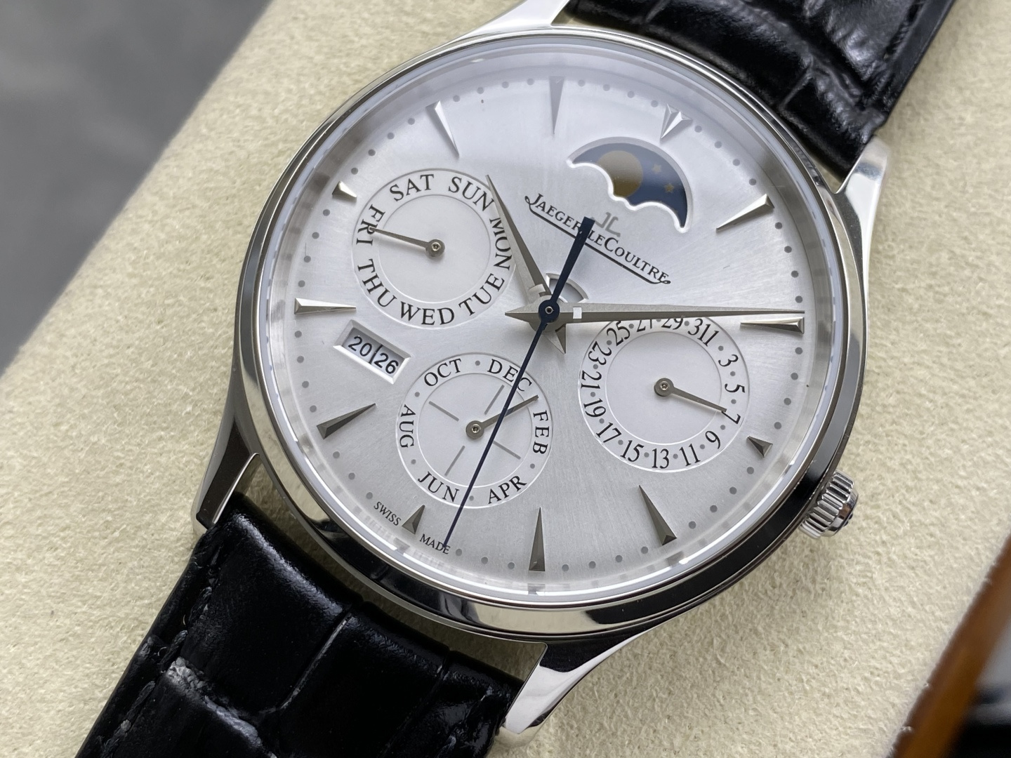 7952-70290e2a360ede31e0925985797b846156378da792014f8d198ea4b843bd8ac8 Jaeger-LeCoultre Master Ultra Thin 39 mm Moon phase Configuration AF92E9 1:1 Superclone