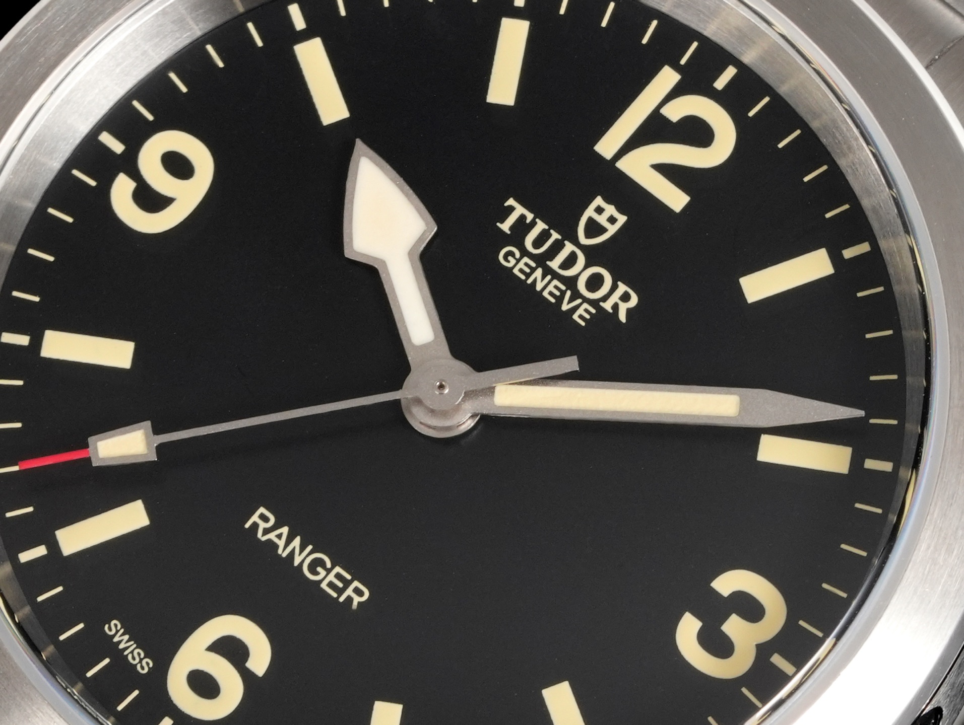5807-116e44c6b7d7e34b376bf52a9cb13a1ff4a8a255441e4248e00948ec5b5c5245 Tudor Ranger watch – 39mm steel case, Steel bracelet – m79950-0001 1:1 Superclone