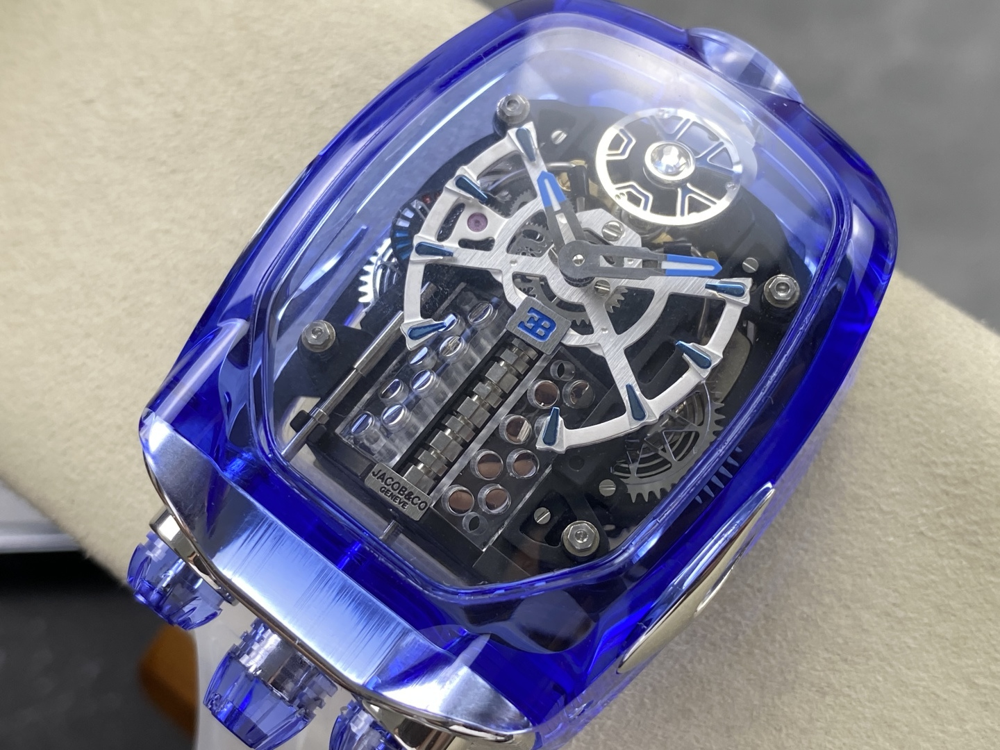 14983-96843c98485f4f1eda7500a2cfe0e66e5467e3b7b0051304f5414d686d24d068 Jacob & Co. Bugatti Chiron Platinum Configuration 54D177 1:1 Superclone
