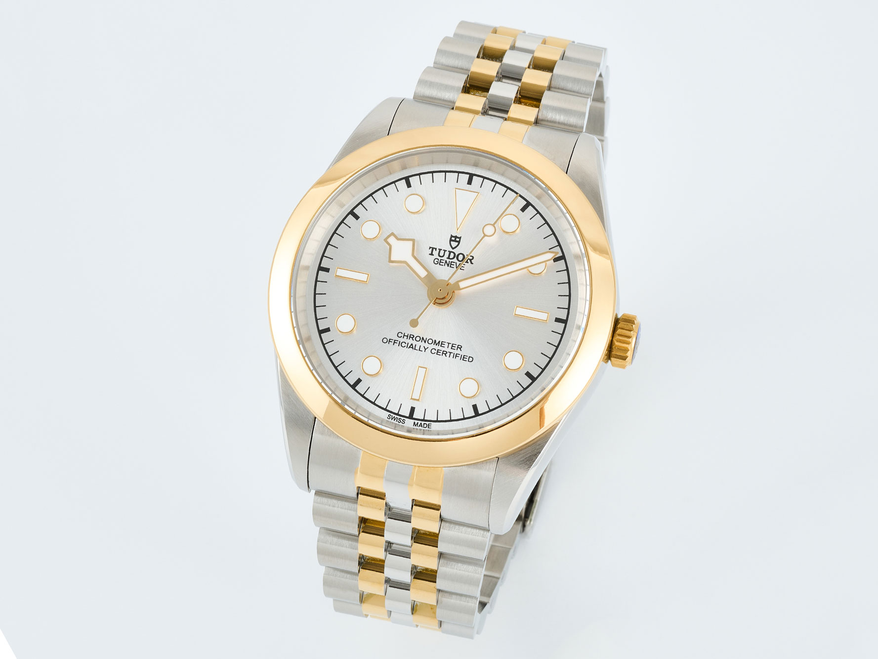 Tudor Black Bay One 41 S&G watch – 41mm steel case, Yellow gold bezel – m79683-0002 1:1 Superclone