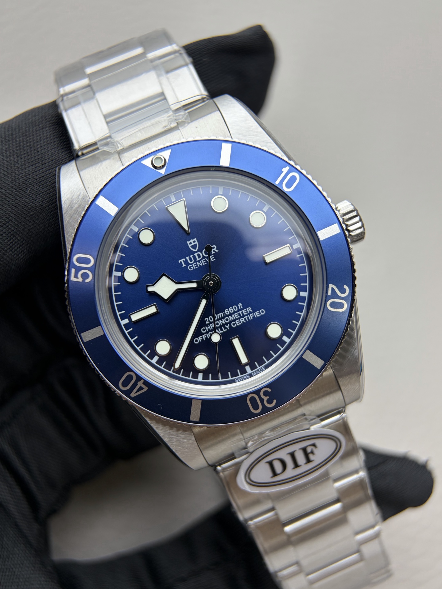 5295-2644ec8212ba507373e76269d99628151e6666961d5ff95c3cbedd7146ada04e Tudor Black Bay Blue dial 37 mm Configuration A78E35 1:1 Superclone