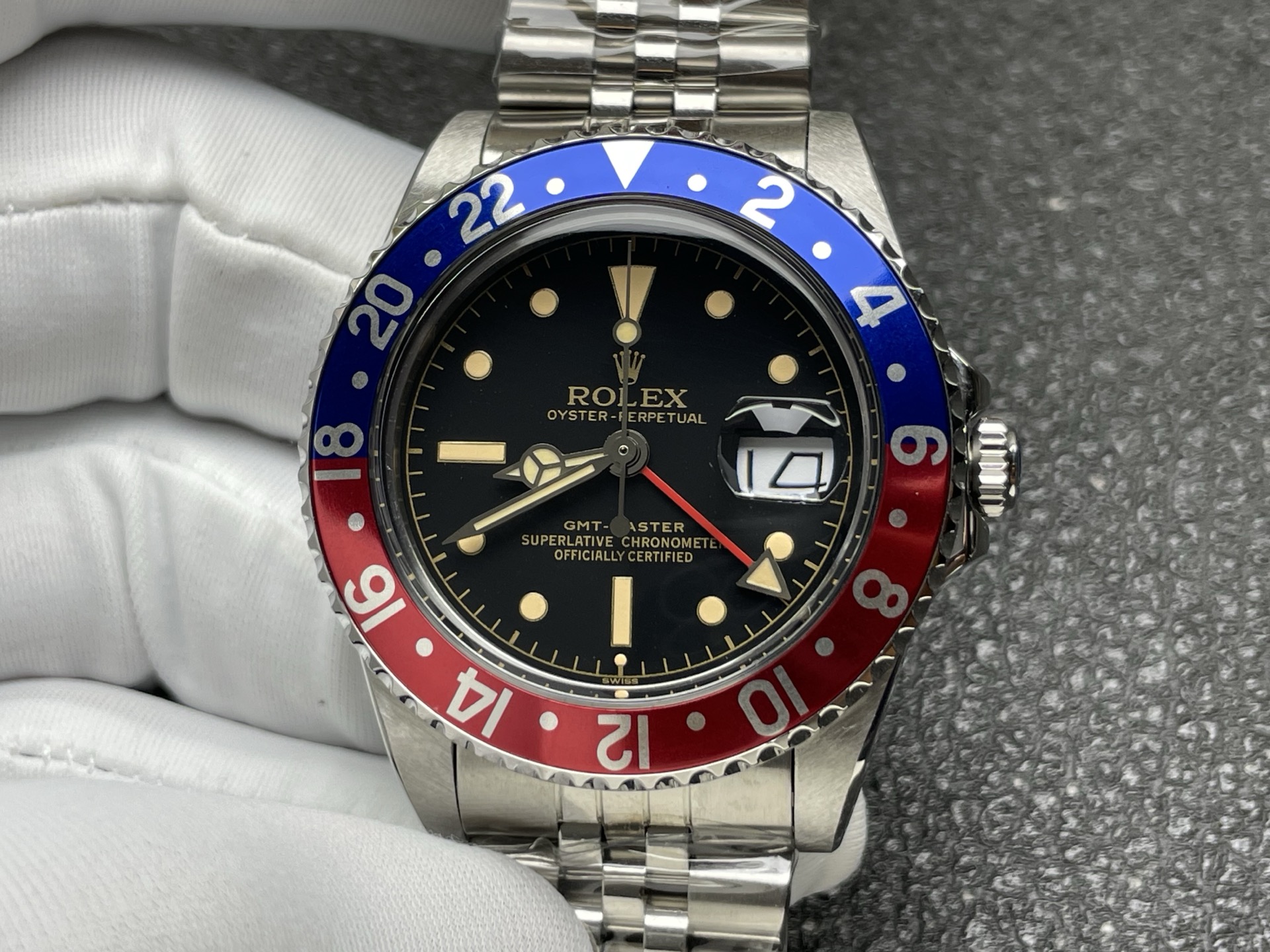 5367-a3670f1efe141169744f36ffde977f87a3b11ecb9b46e2b0461a8a536eefd324 Tudor Black Bay GMT / dual time Configuration E29461 1:1 Superclone