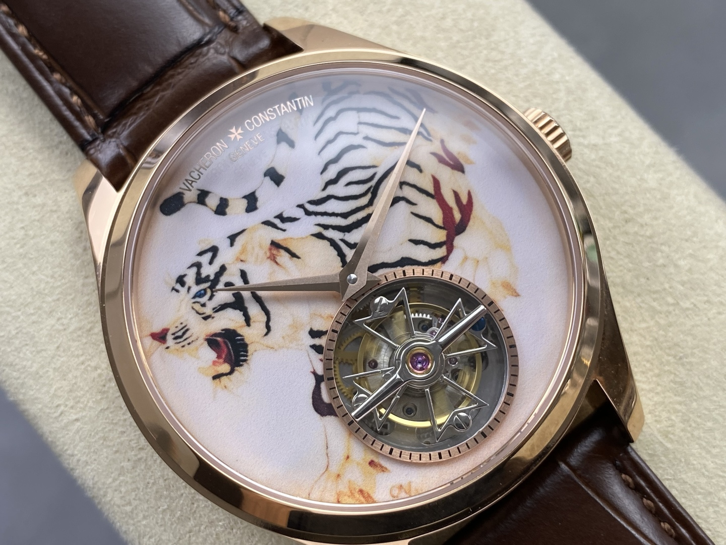 6105-9d9ed5554fe9db8109703cc520153bfb63b468f9479ea8c3af494fa2e94e90f8 Vacheron Constantin Overseas 42 mm Tourbillon Manual-wind ANT Factory Configuration A9DECF 1:1 Superclone