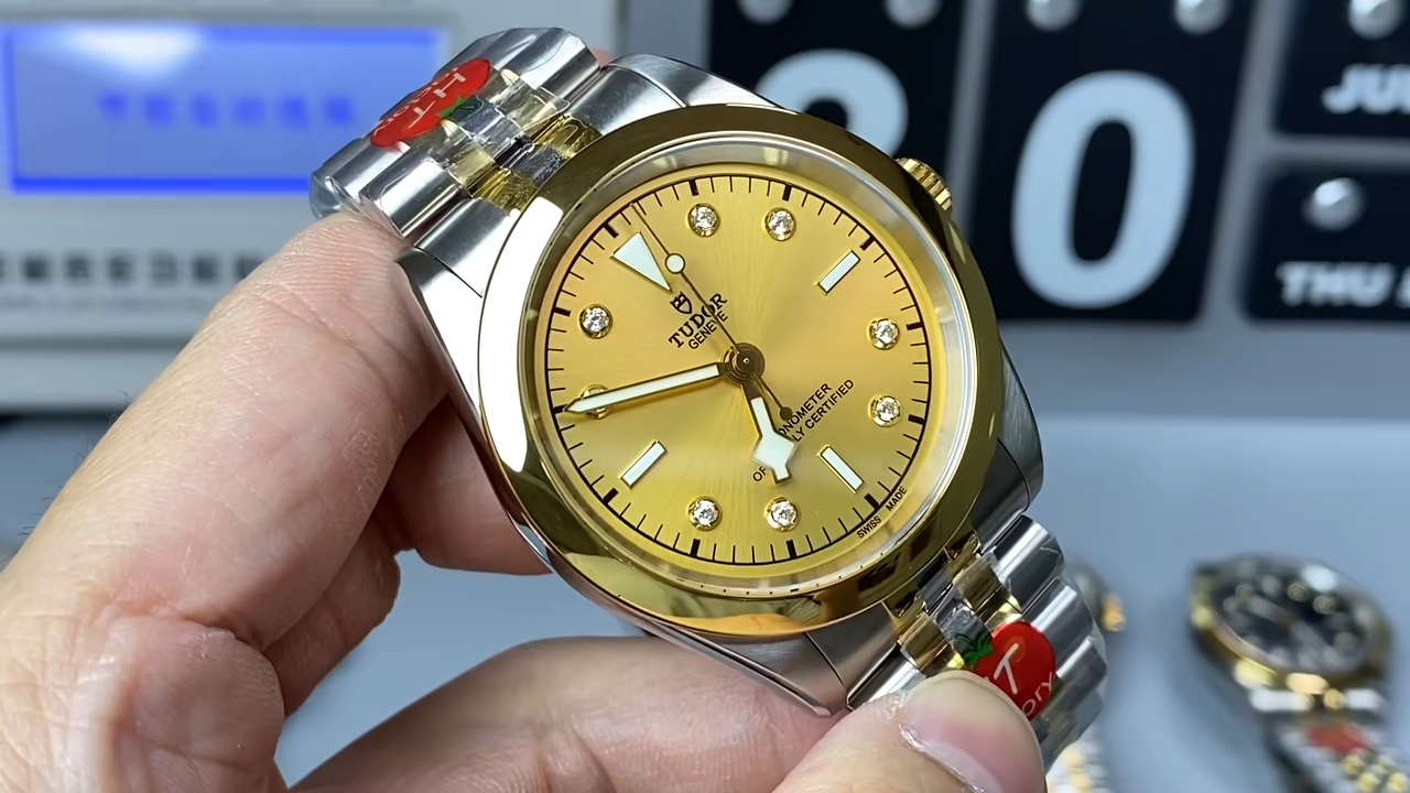 Tudor Black Bay Gold 41 mm HT Factory Configuration E1062D 1:1 Superclone