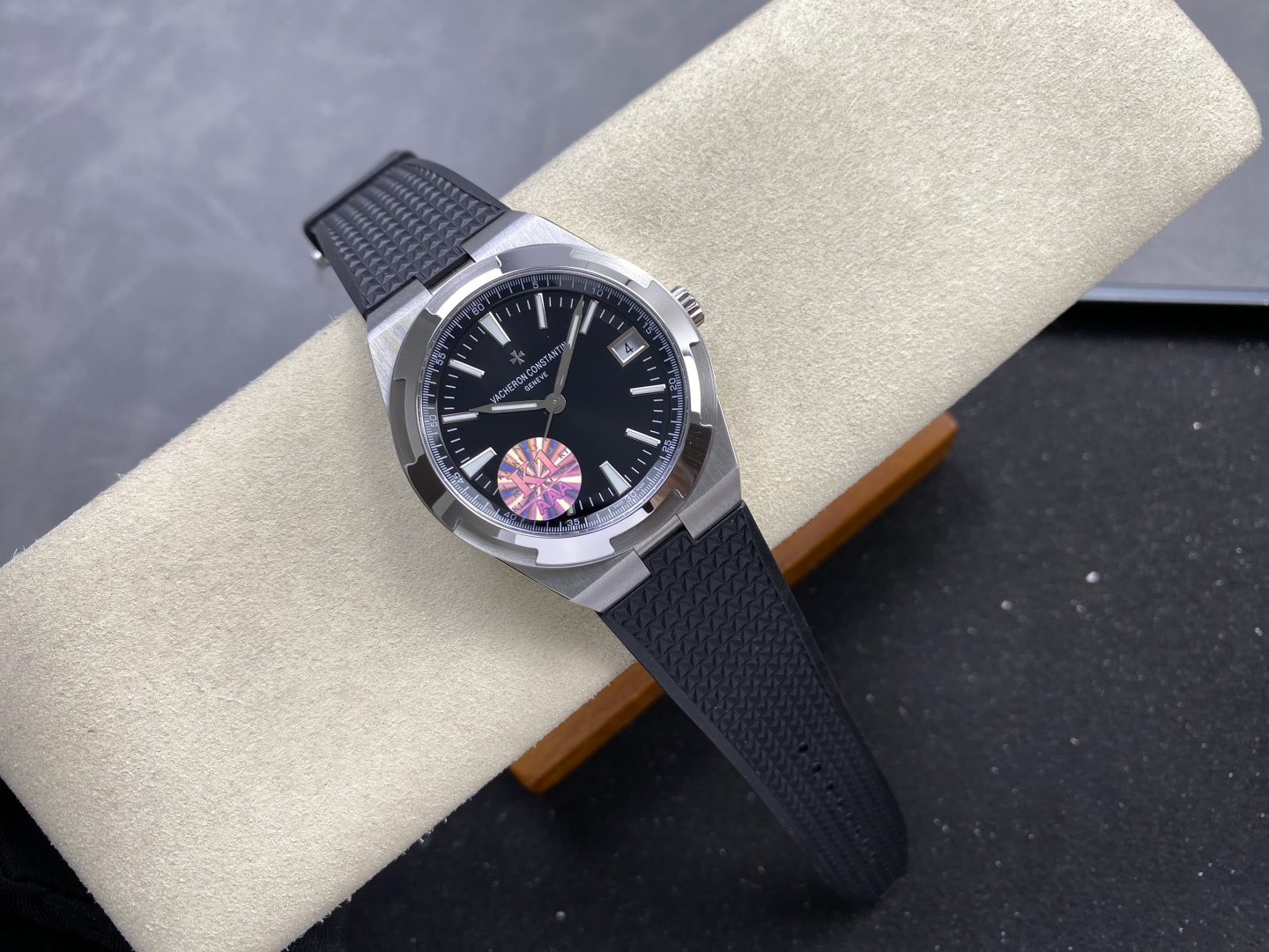 2912-f5c423a562cb8d6a20de94db082006d2f522113f8952f7cf9d4fe8394afba2f3 Vacheron Constantin Overseas 4500V Stainless steel Rose Stainless-steel bracelet K1 Factory Configuration 145F11 1:1 Superclone