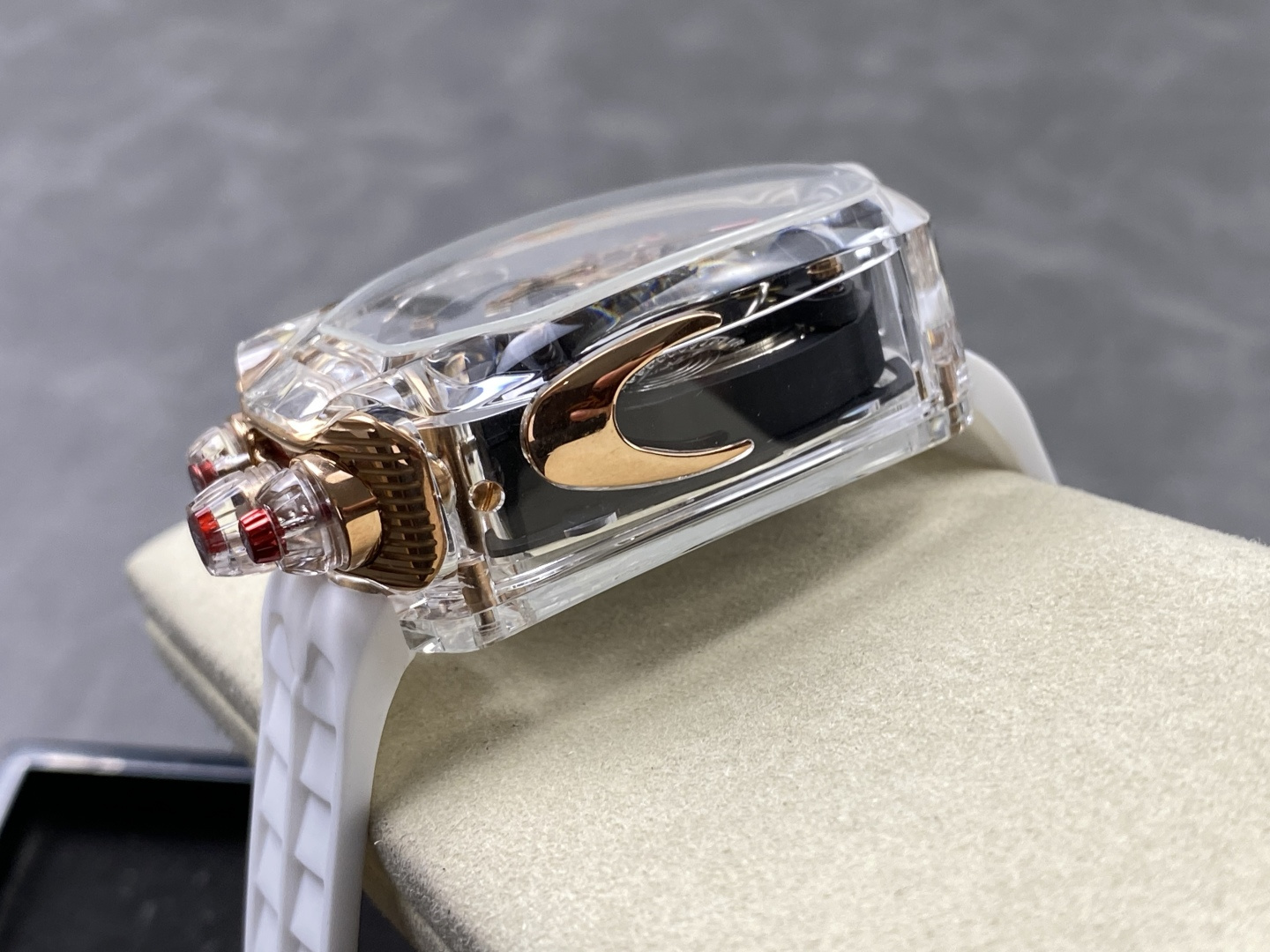 5594-ce710d4cd95025fc77da66d970ea313ca3e8ba1fa39e86894ed031d61eca03b3 Jacob & Co. Bugatti Chiron Platinum Configuration B9D91F 1:1 Superclone