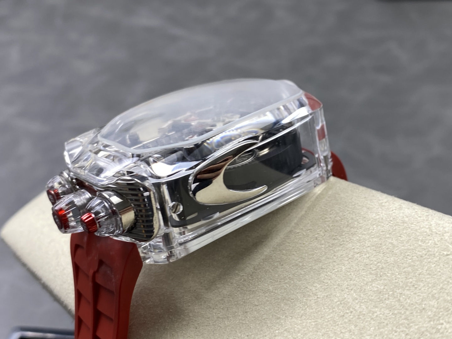 10401-76eb50ffd85f476e027d38c301a82ccf740936b81a1a45b3250999207d376e8e Jacob & Co. Bugatti Chiron Platinum Configuration 0BF60B 1:1 Superclone