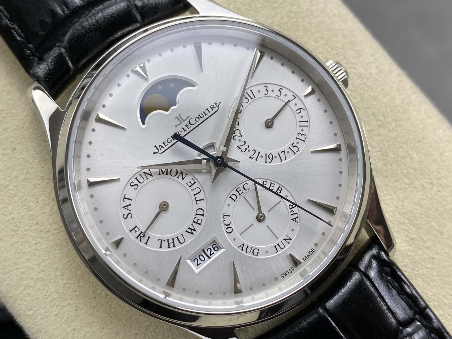 7955-63d1b9ee4ca836cdbaa76305a86fa1e5c12b29624cde349deb406d6849e8c3b4 Jaeger-LeCoultre Master Ultra Thin 39 mm Moon phase Configuration AF92E9 1:1 Superclone