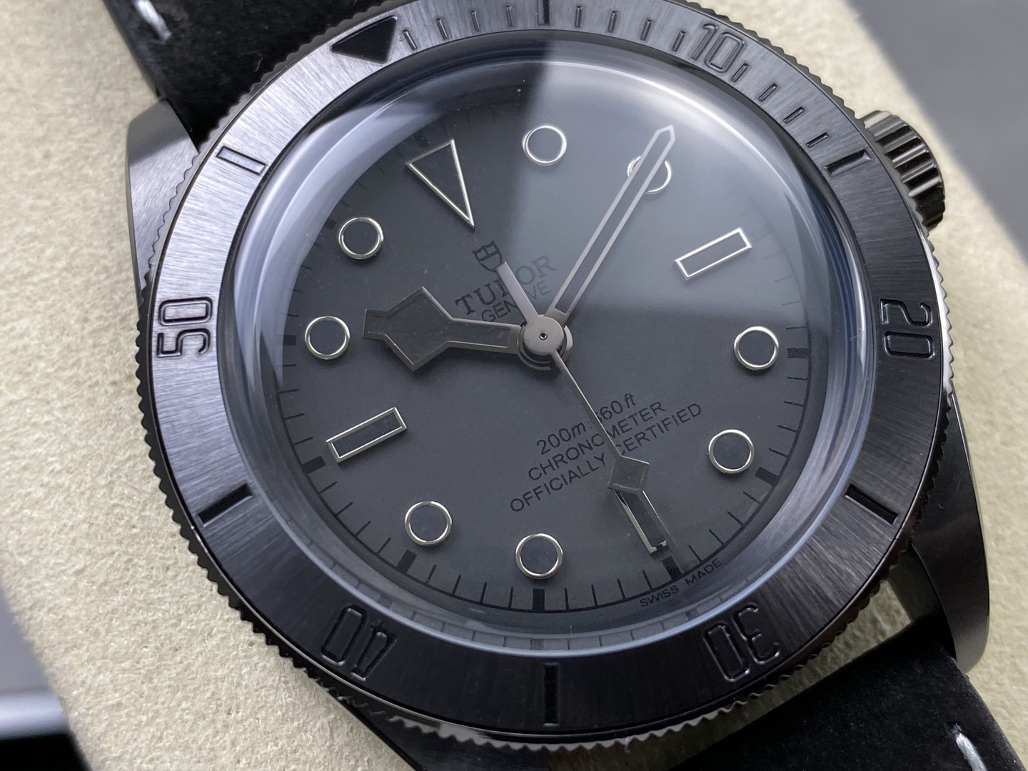 3983-0c53600899e8eb46b1cb81fee1a5db0c27d373aa4dfd92cc4f18179c709d25c2 Tudor Black Bay Black Black Leather strap 41 mm Tourbillon GR Factory Configuration AC4E08 1:1 Superclone