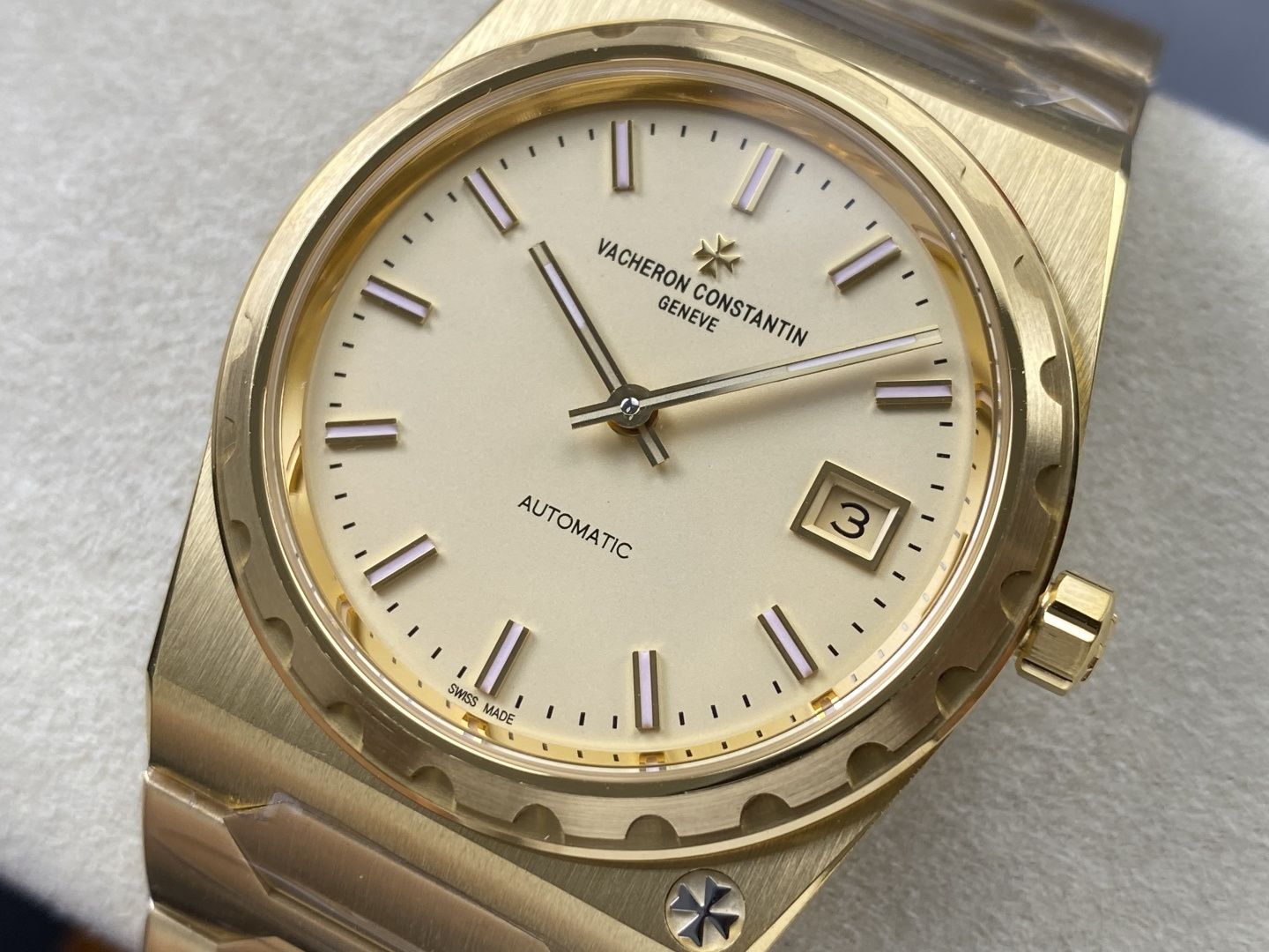11419-c864b8586fea9e7a3d5976d6b972bc3f0223be4a10e179d4cdb739b64cb6fd22 Vacheron Constantin Overseas 37 mm PPF Factory Configuration 8F2E12 1:1 Superclone