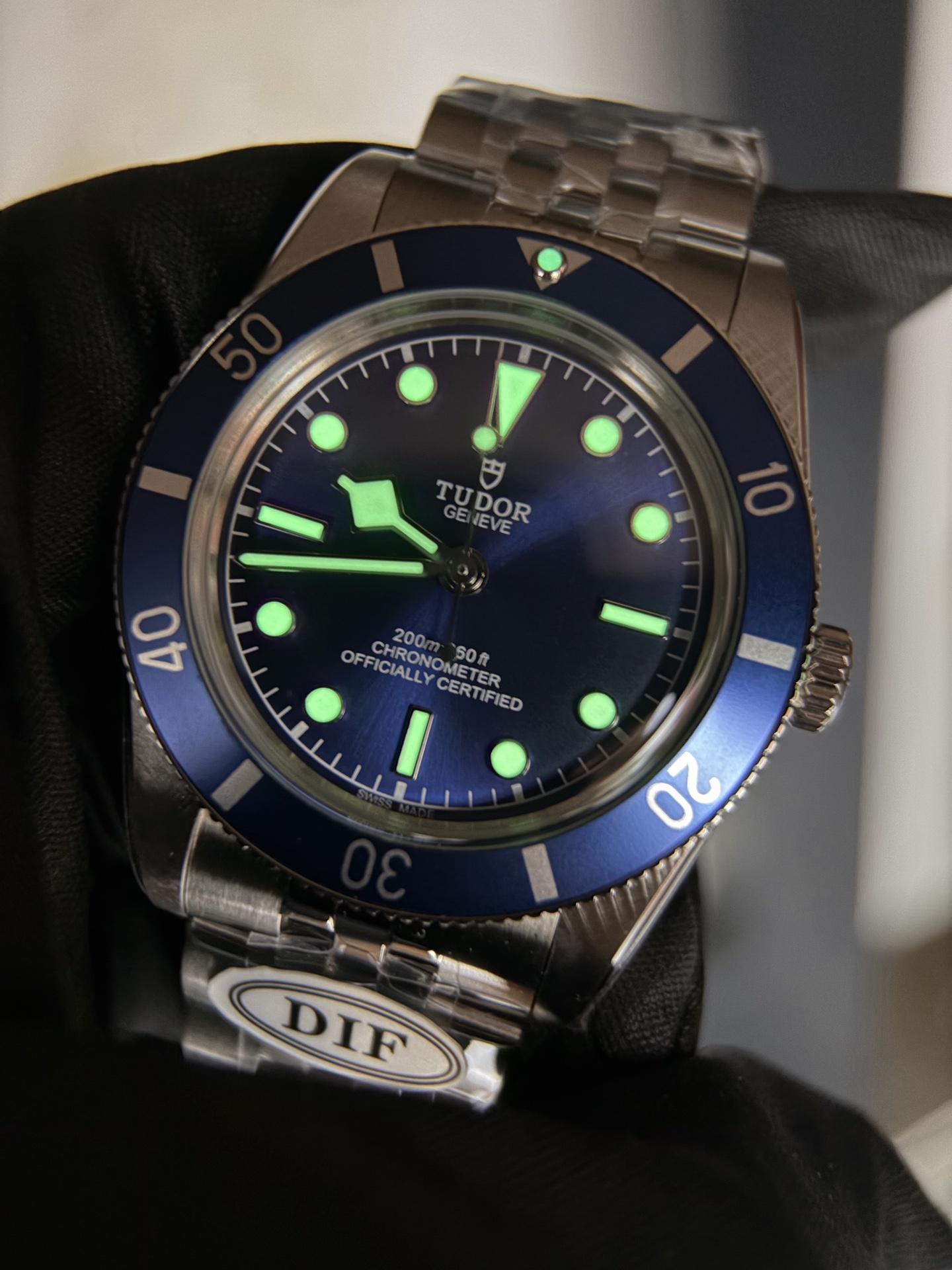 7519-0f9421cf15bb64d6bf67d6801e11cc4002fa419f0acd79333c5e86f9a583b82e Tudor Black Bay Blue dial 37 mm Configuration 5219AE 1:1 Superclone