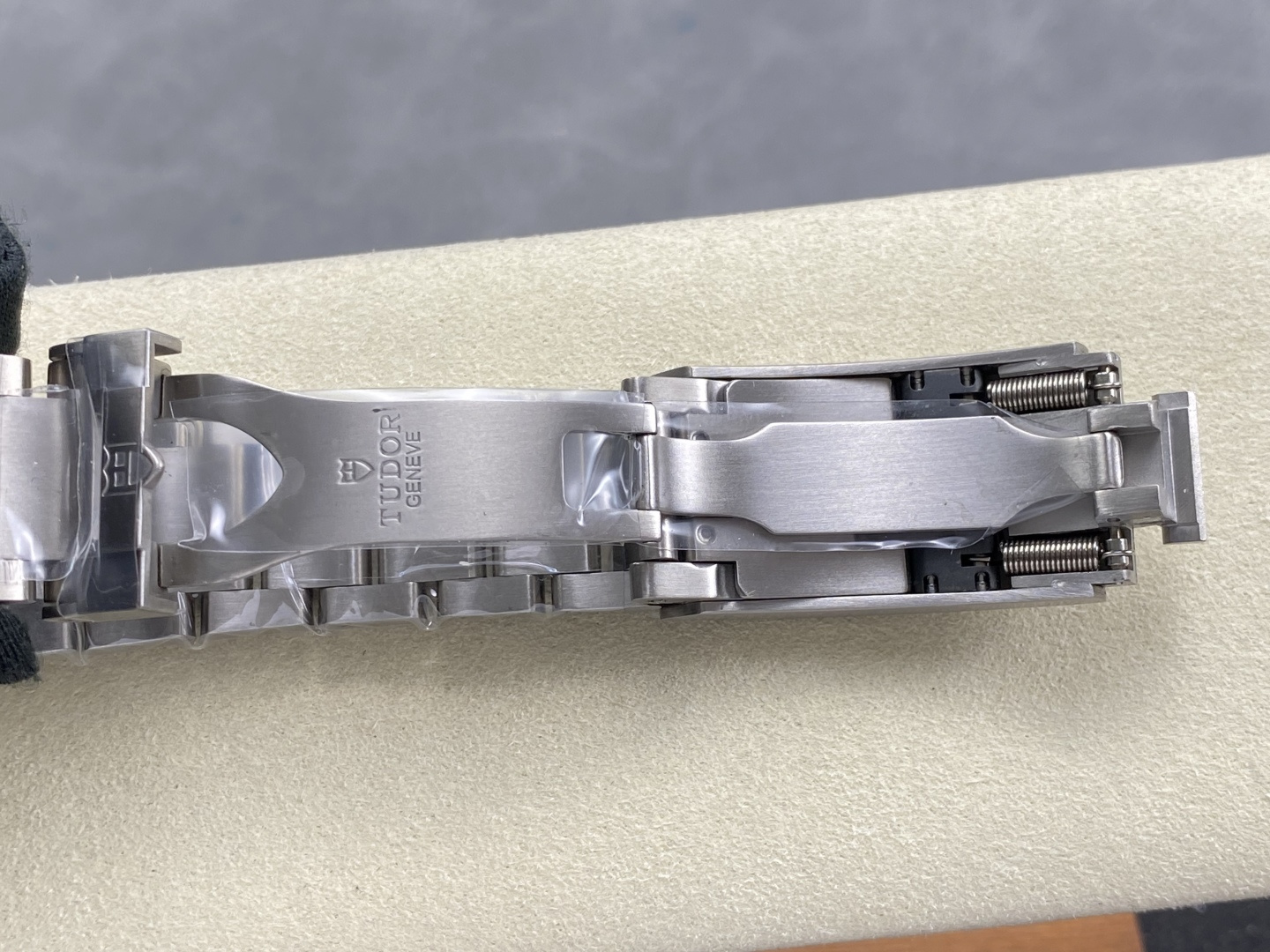 112-3daaa209f4675236c9aeb8551eac9a42087f8f71752956f2d2c80c307183fe0b Tudor Pelagos Ultra M2543C1A7NU-0001 1:1 Superclone